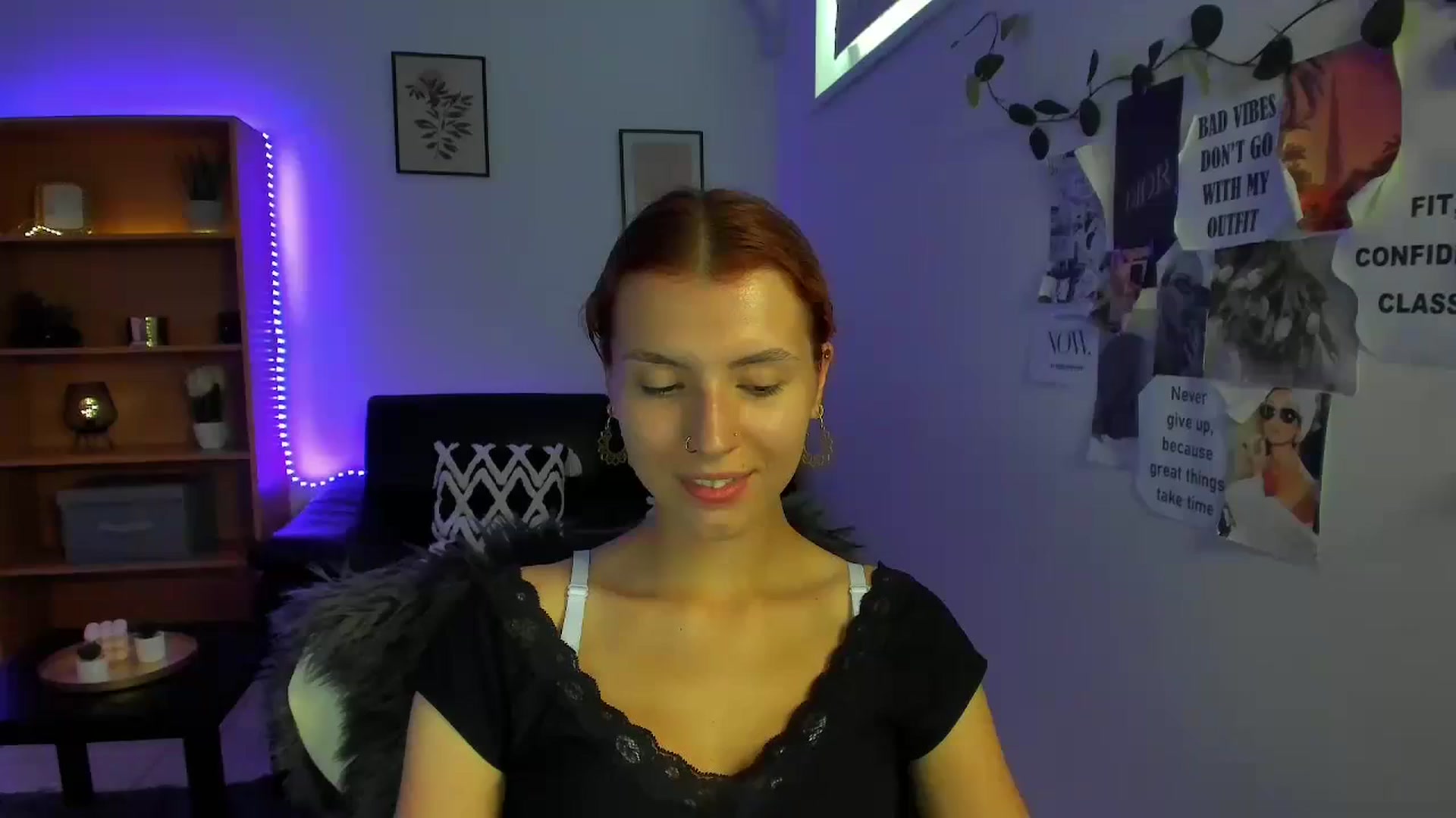 Gallery image thumbnail from SaraJaay18's myfreecams stream on, 09/14/2023, 15:50 image 9 of 20
