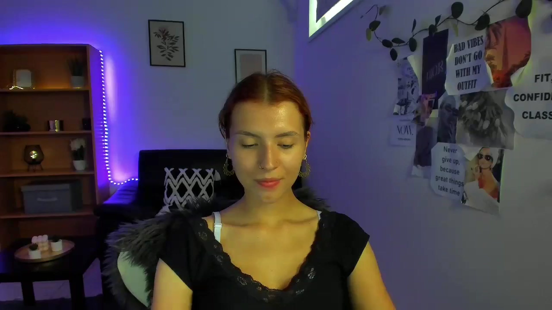 Gallery image thumbnail from SaraJaay18's myfreecams stream on, 09/14/2023, 15:50 image 16 of 20