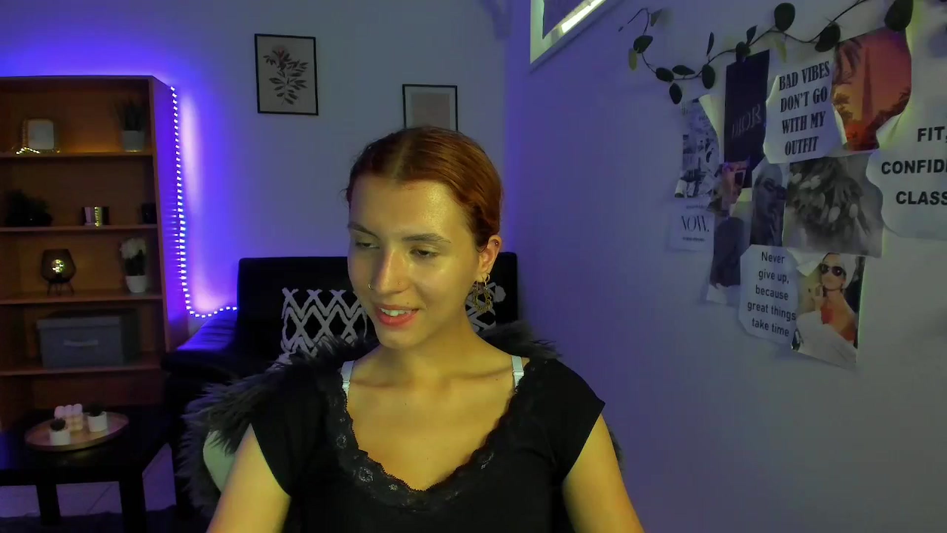 Gallery image thumbnail from SaraJaay18's myfreecams stream on, 09/14/2023, 16:26 image 6 of 20