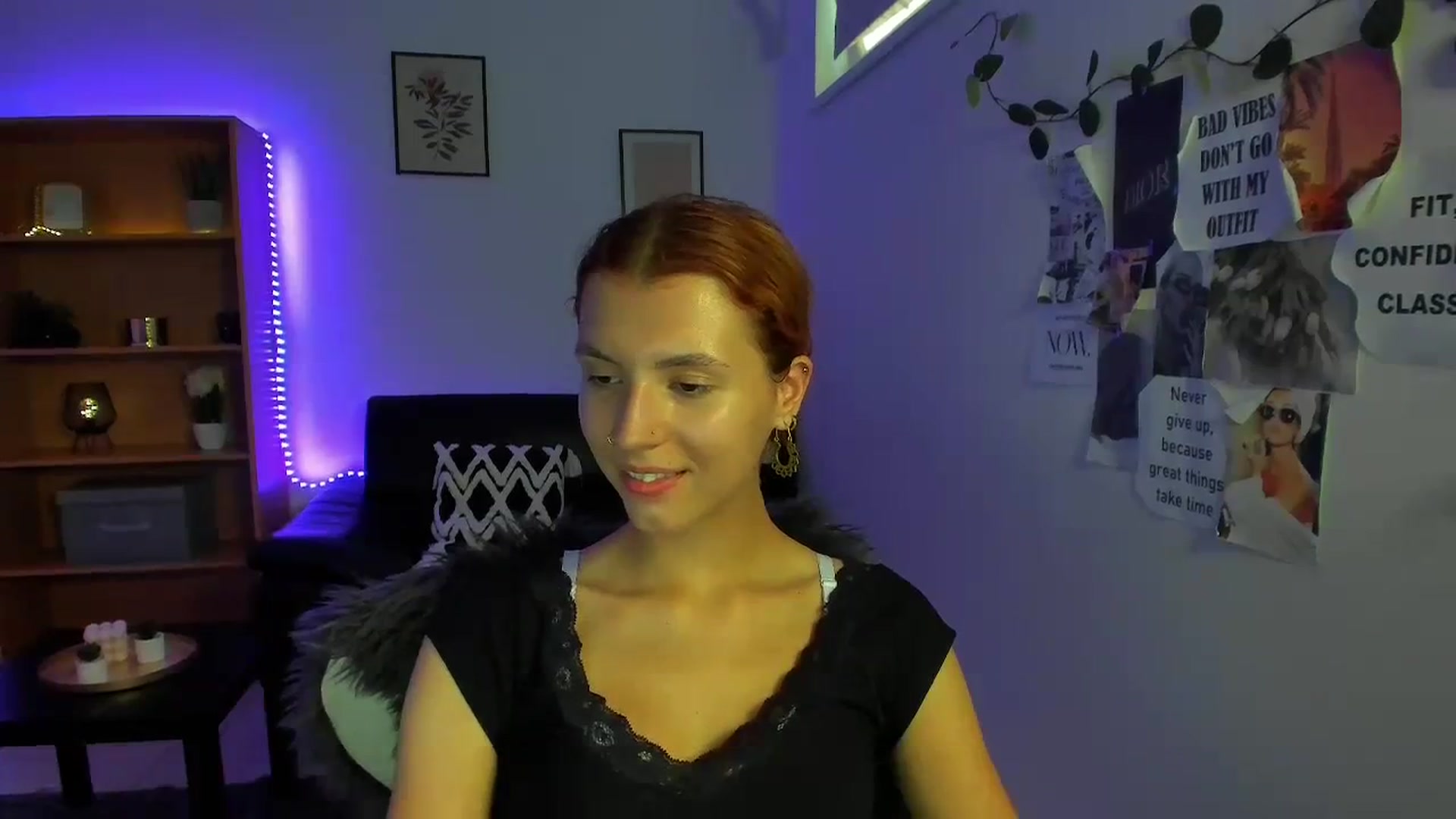 Gallery image thumbnail from SaraJaay18's myfreecams stream on, 09/14/2023, 16:26 image 5 of 20
