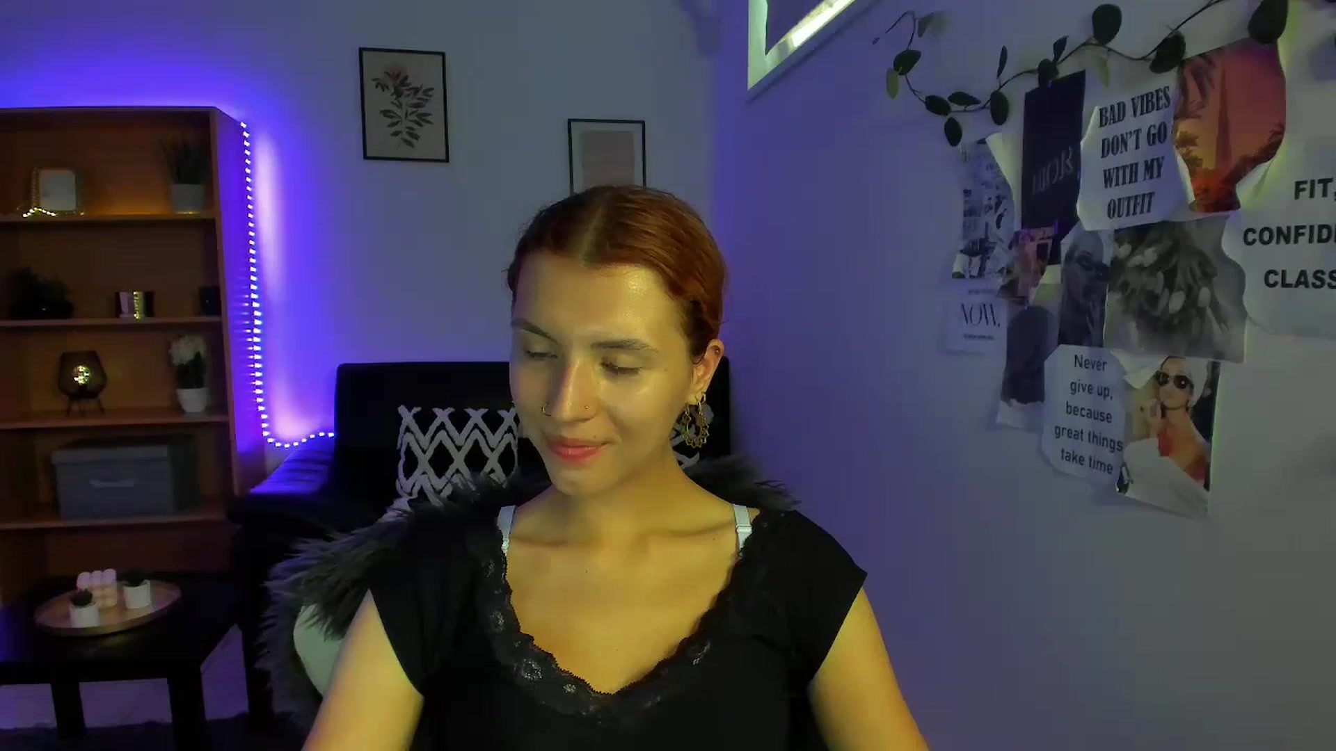 Gallery image thumbnail from SaraJaay18's myfreecams stream on, 09/14/2023, 16:26 image 4 of 20