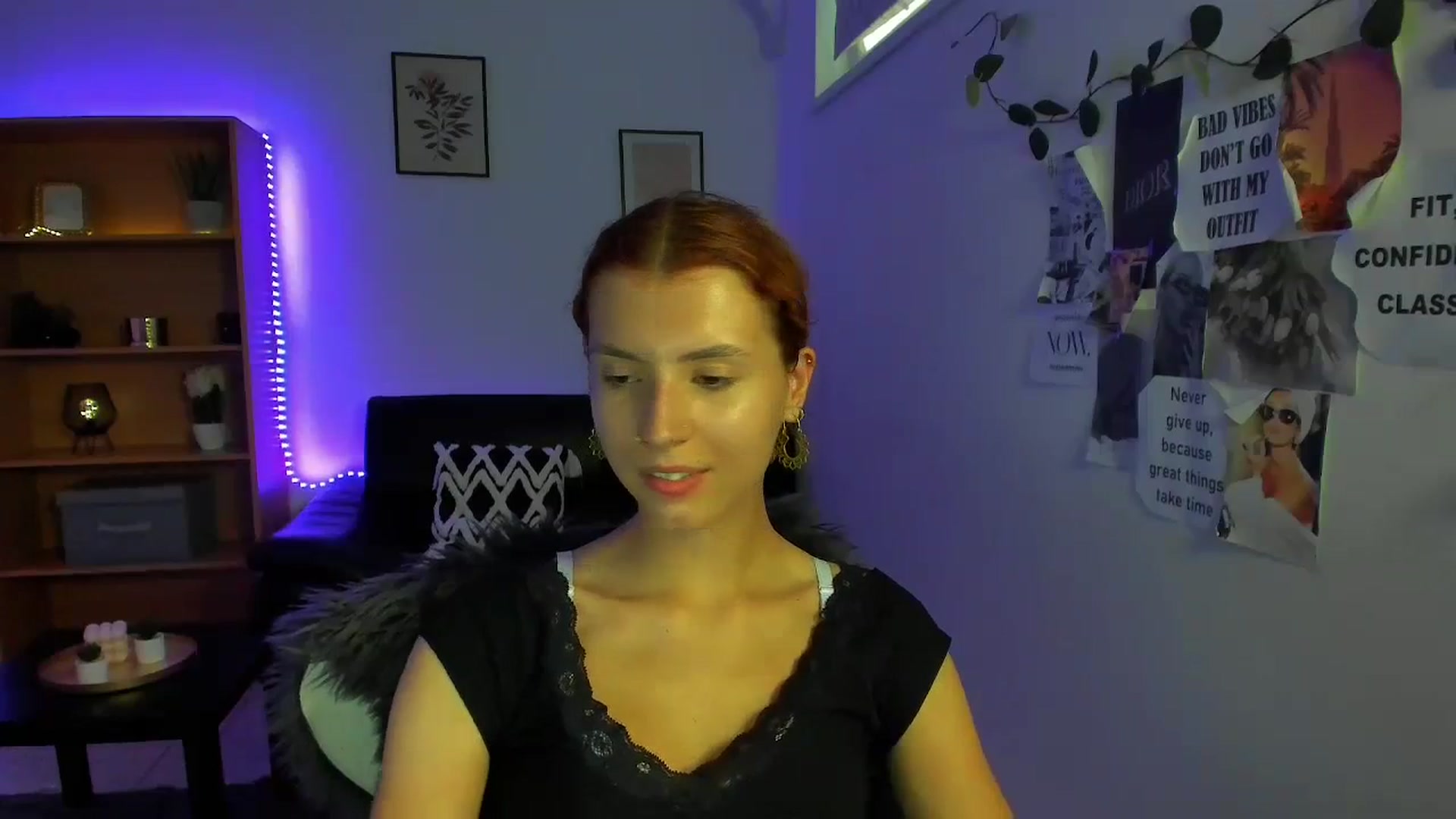 Gallery image thumbnail from SaraJaay18's myfreecams stream on, 09/14/2023, 16:26 image 8 of 20