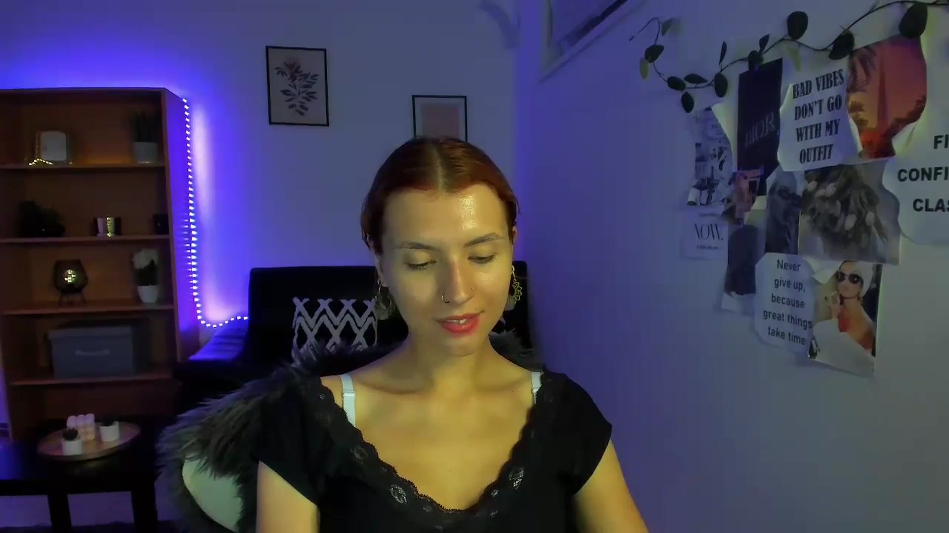 Gallery image thumbnail from SaraJaay18's myfreecams stream on, 09/14/2023, 18:22 image 9 of 20