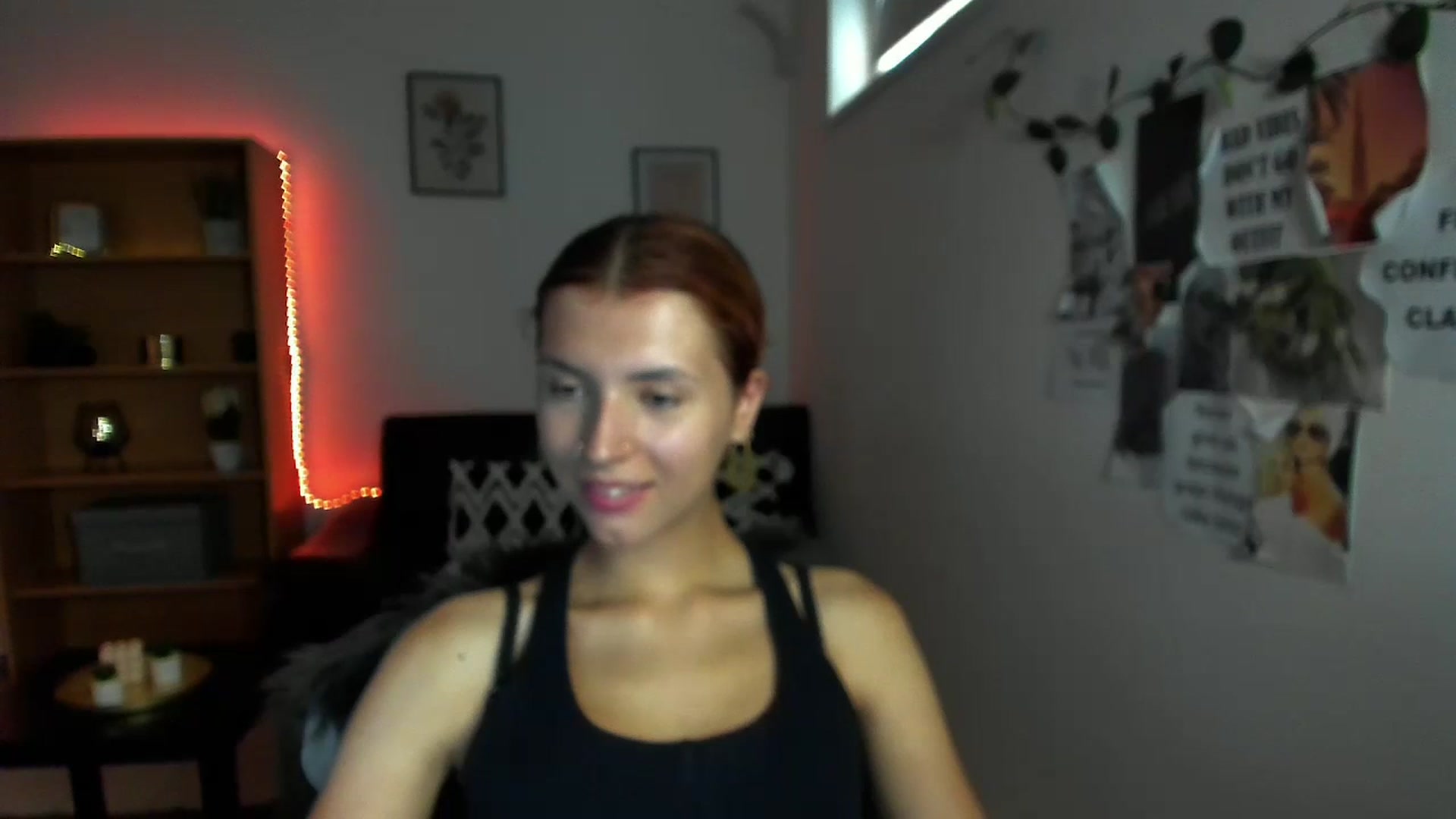 Gallery image thumbnail from SaraJaay18's myfreecams stream on, 09/15/2023, 09:48 image 9 of 20