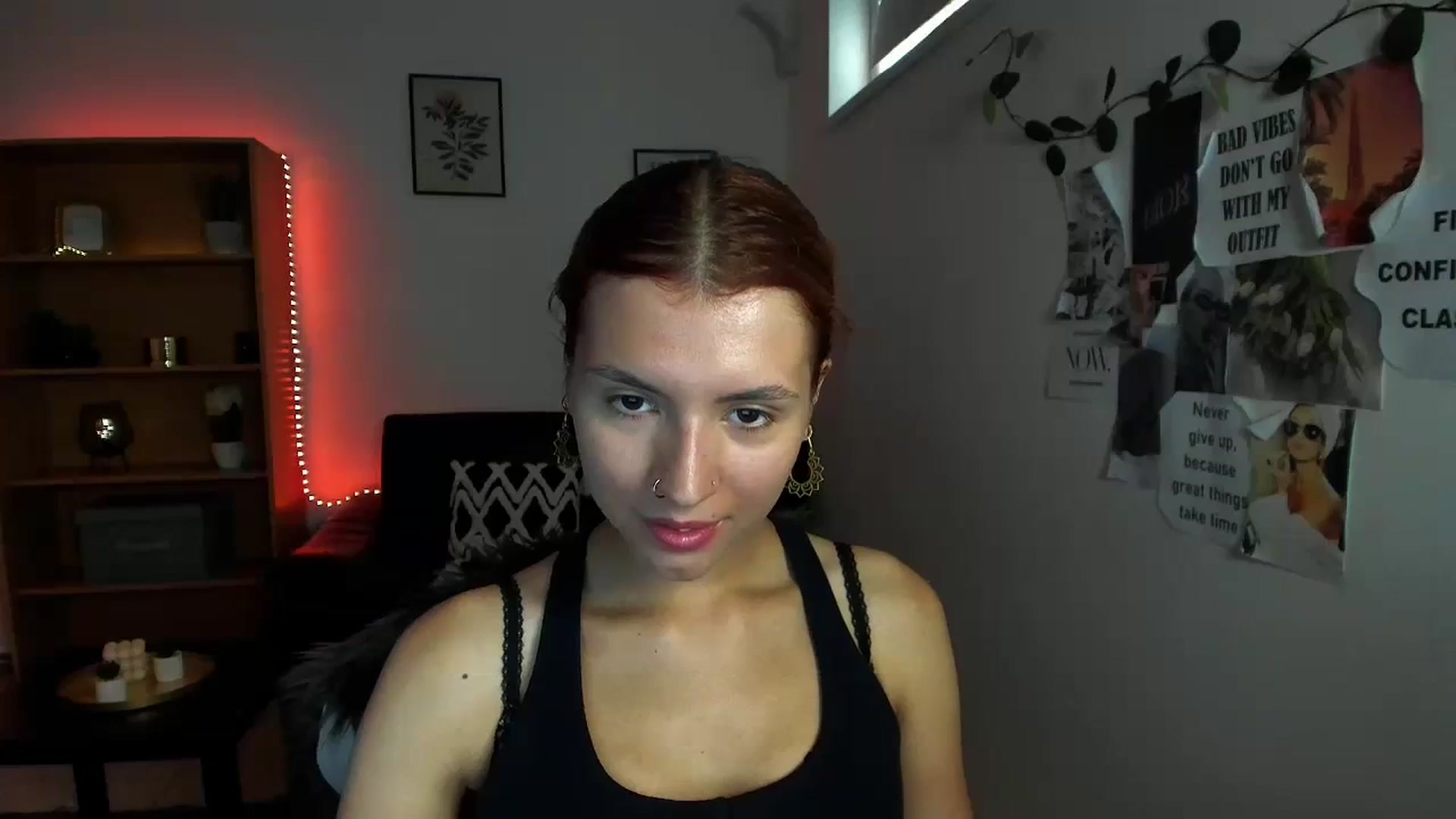 Gallery image thumbnail from SaraJaay18's myfreecams stream on, 09/15/2023, 09:48 image 4 of 20