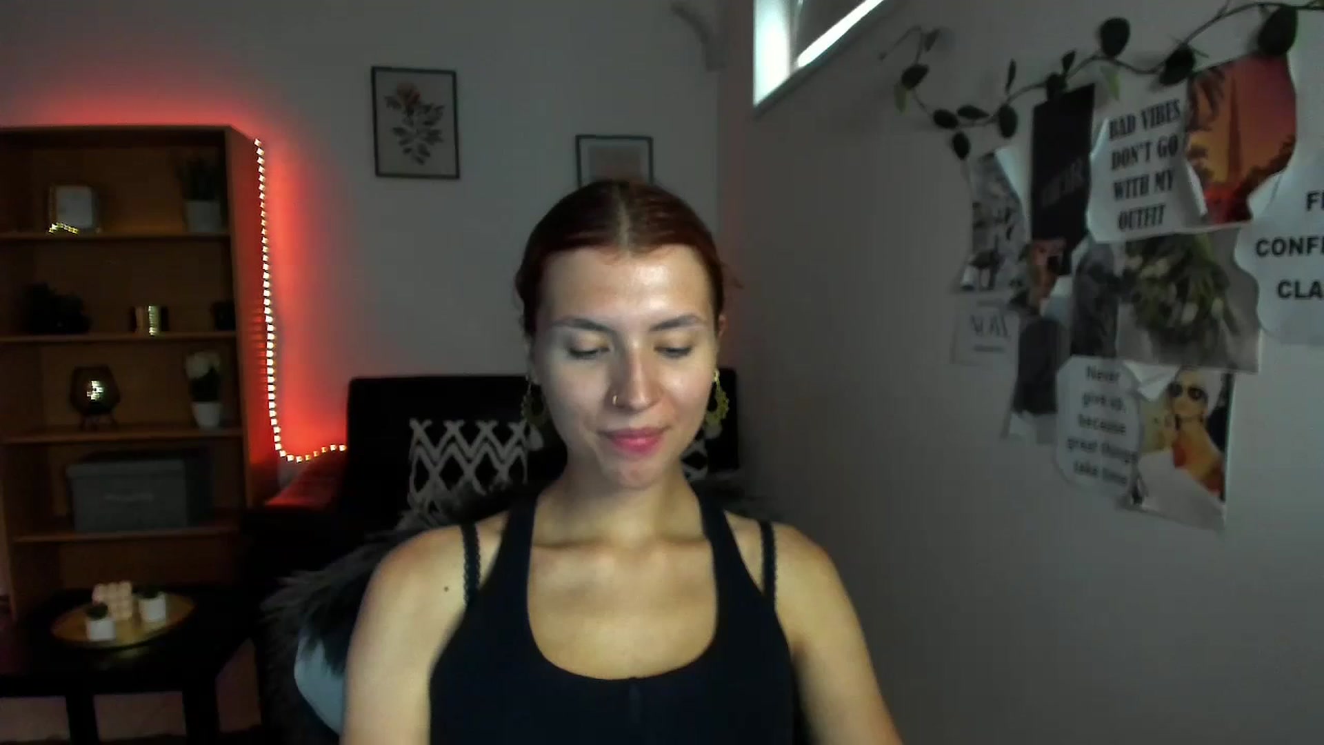 Gallery image thumbnail from SaraJaay18's myfreecams stream on, 09/15/2023, 09:48 image 13 of 20