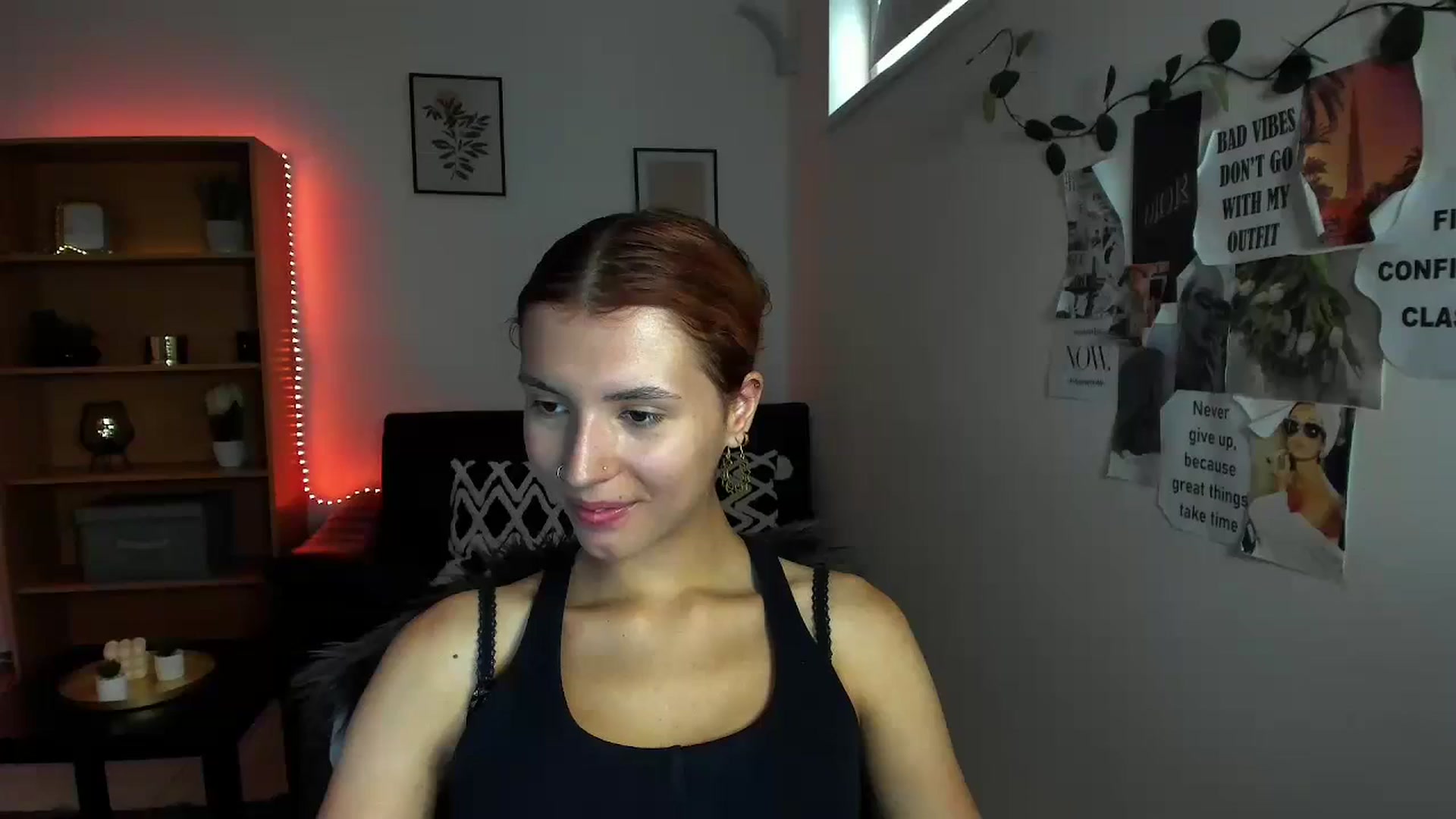 Gallery image thumbnail from SaraJaay18's myfreecams stream on, 09/15/2023, 09:48 image 11 of 20