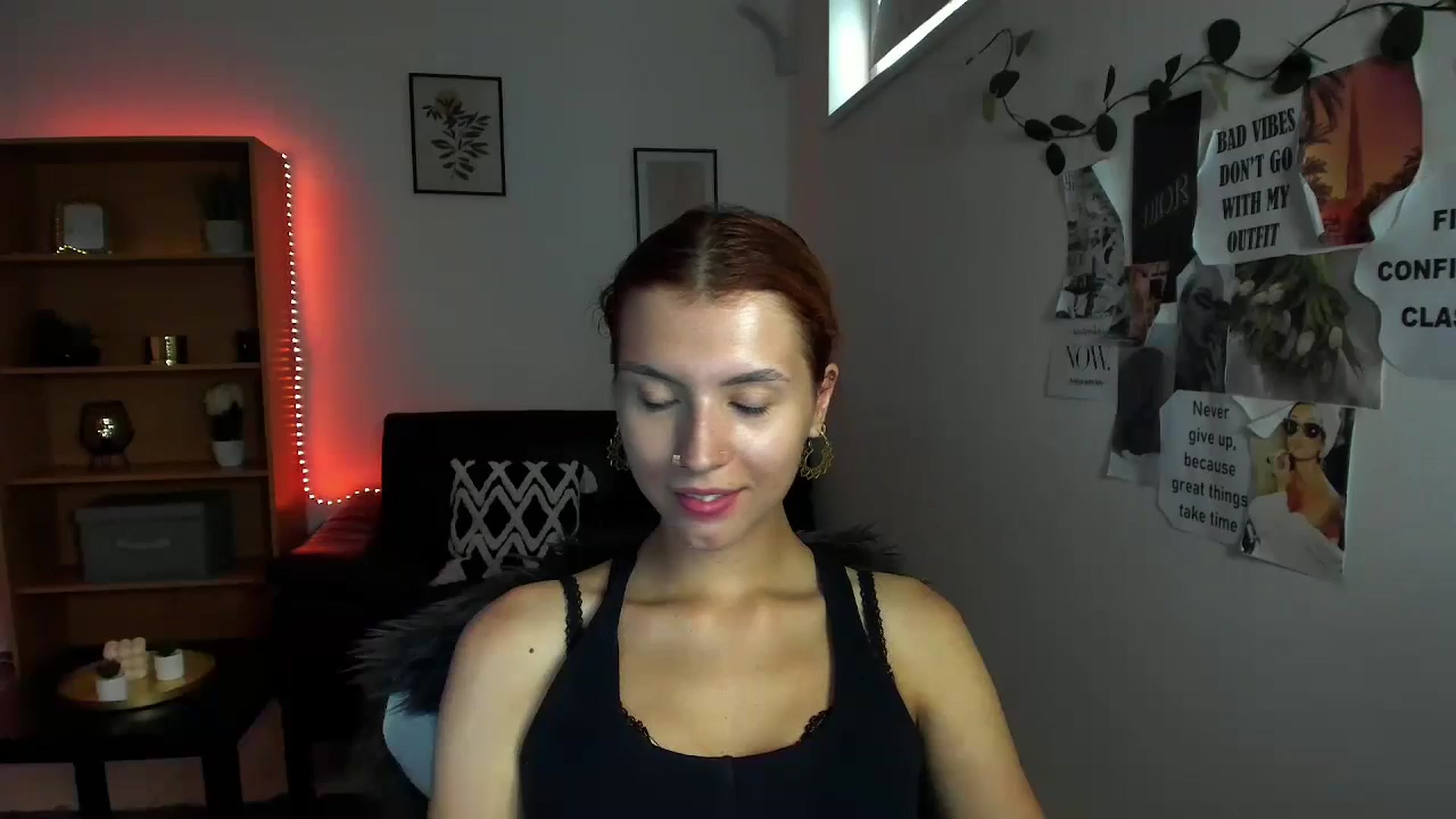 Gallery image thumbnail from SaraJaay18's myfreecams stream on, 09/15/2023, 11:17 image 13 of 20
