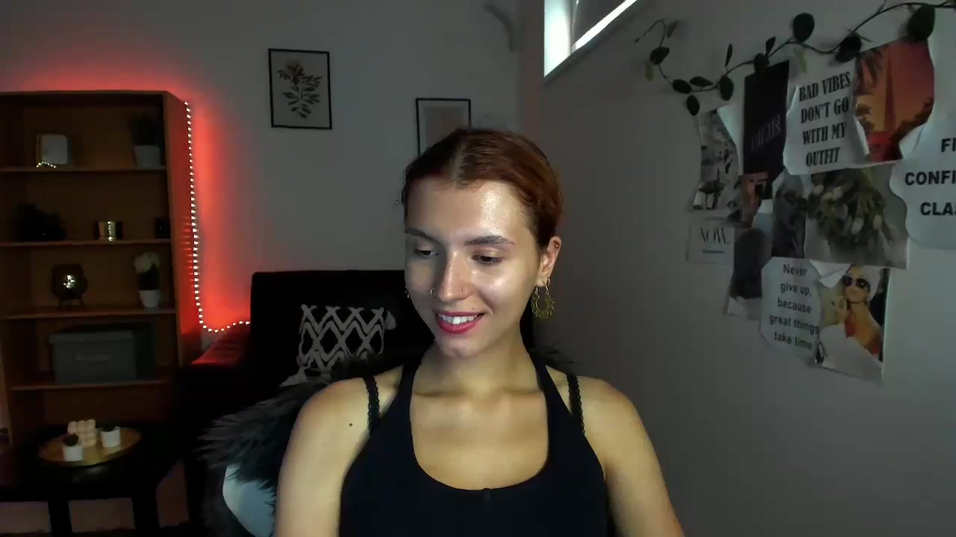 Gallery image thumbnail from SaraJaay18's myfreecams stream on, 09/15/2023, 12:54 image 13 of 20