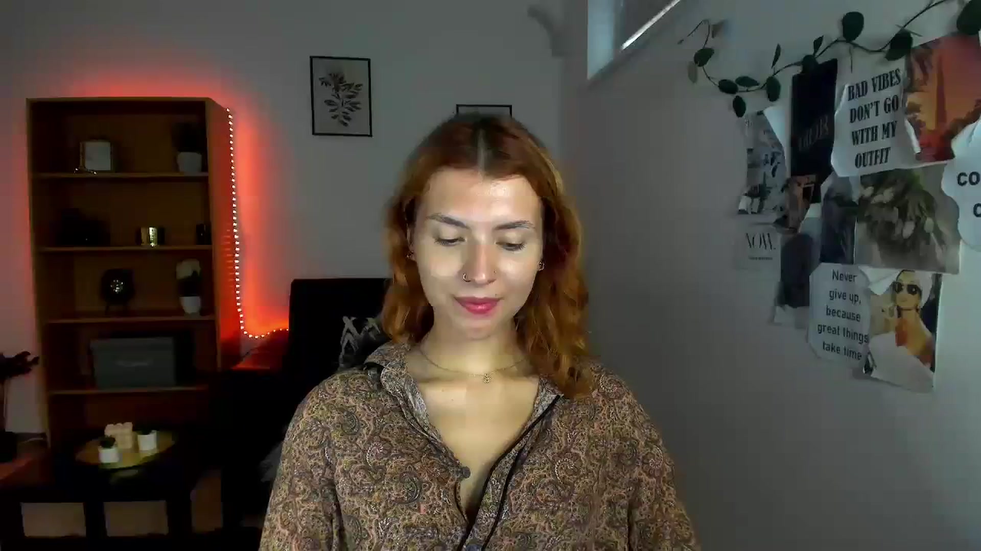 Gallery image thumbnail from SaraJaay18's myfreecams stream on, 09/30/2023, 14:55 image 6 of 20