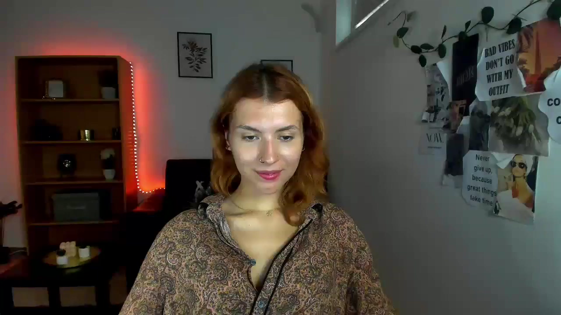 Gallery image thumbnail from SaraJaay18's myfreecams stream on, 09/30/2023, 14:55 image 1 of 20