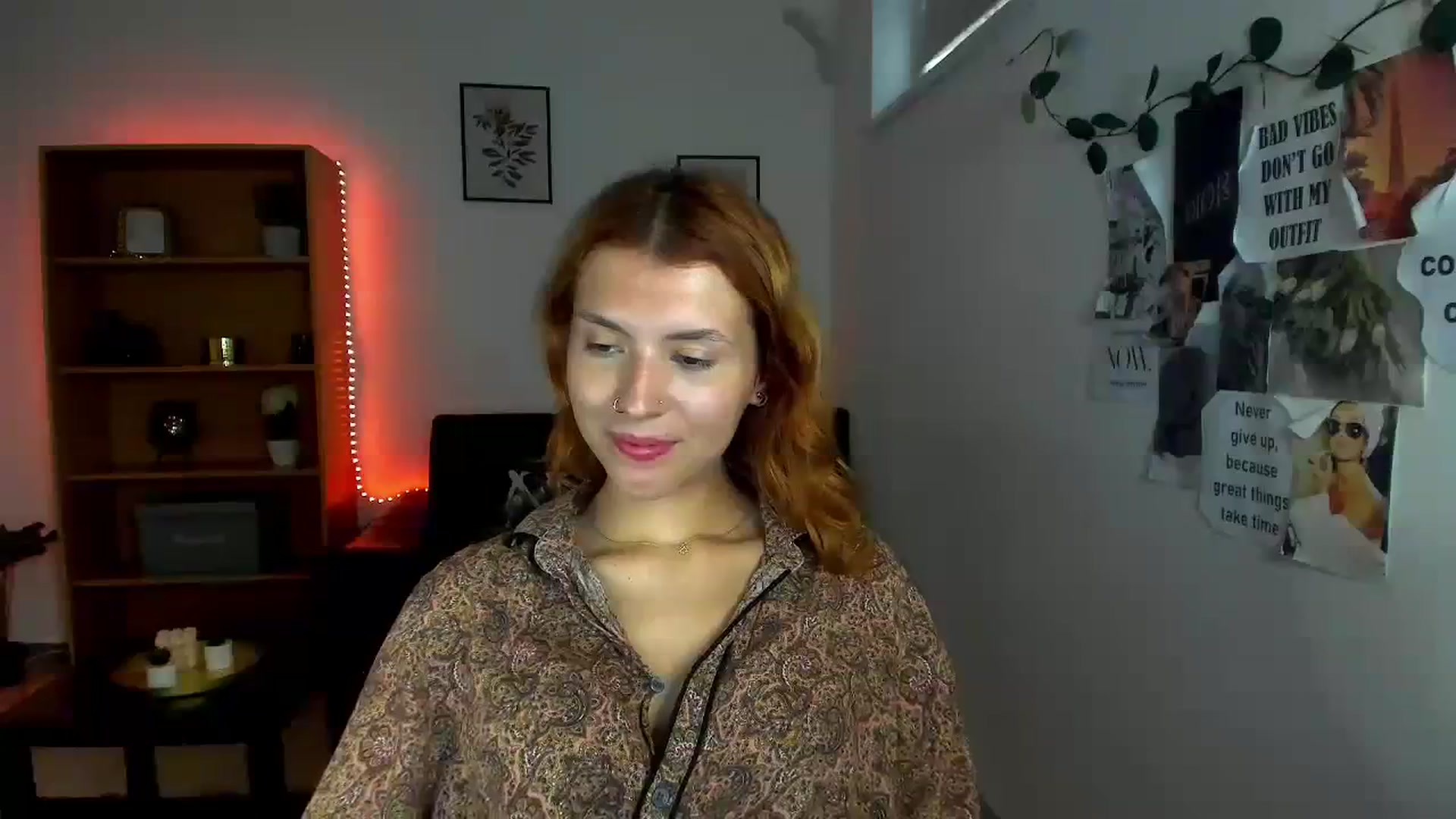 Gallery image thumbnail from SaraJaay18's myfreecams stream on, 09/30/2023, 14:55 image 4 of 20