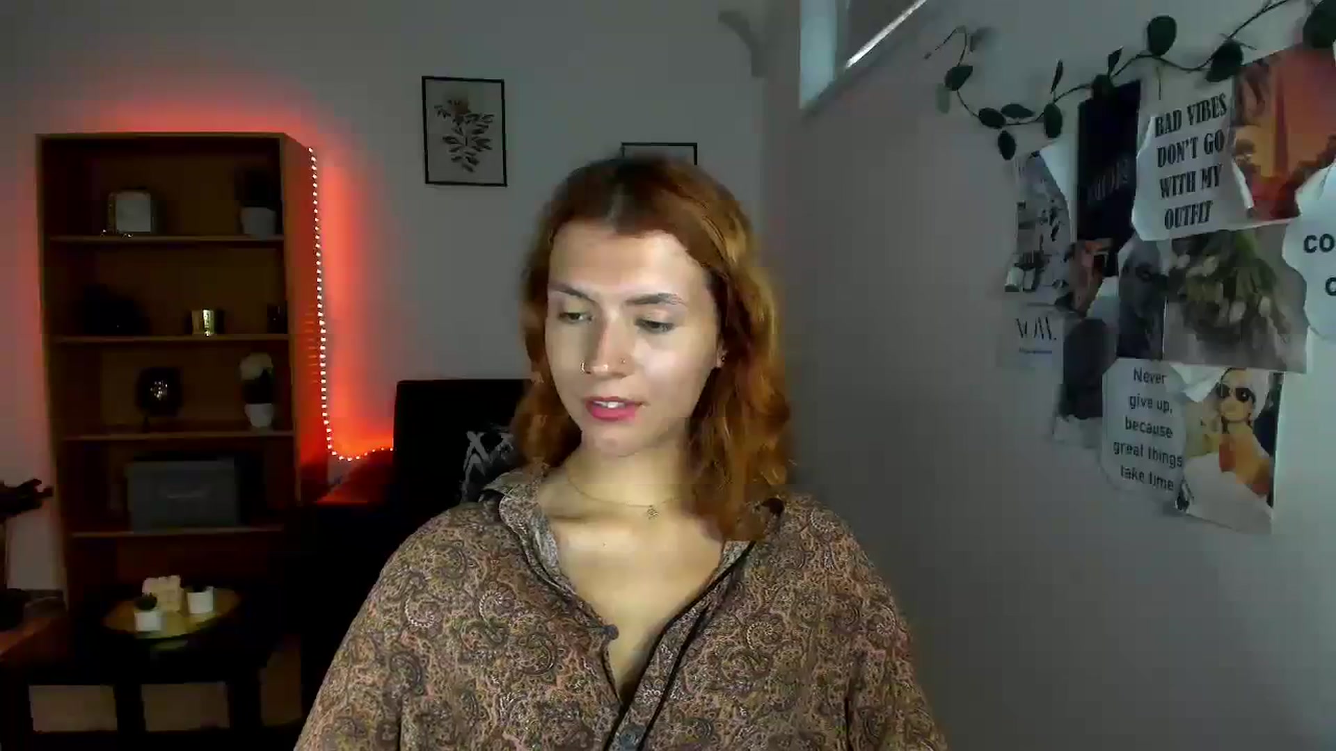 Gallery image thumbnail from SaraJaay18's myfreecams stream on, 09/30/2023, 14:55 image 8 of 20