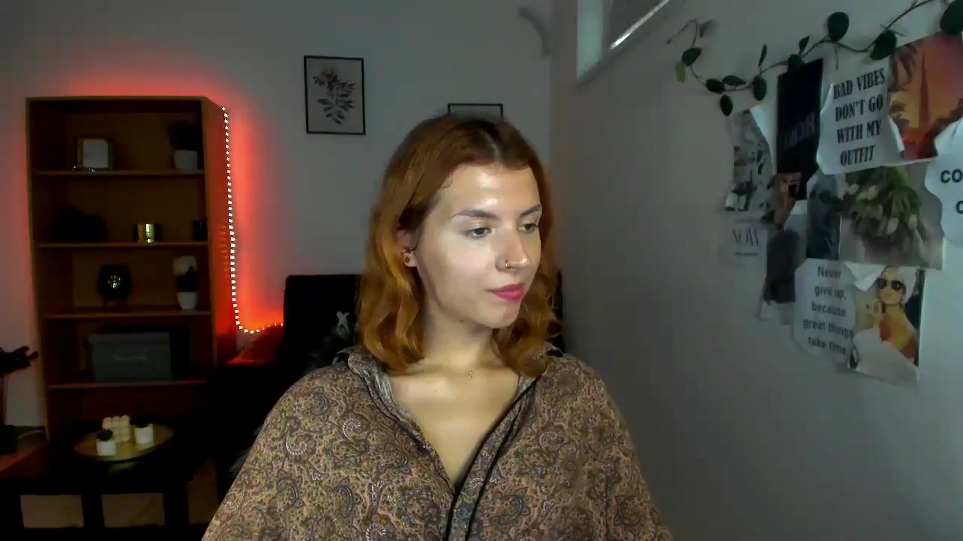 Gallery image thumbnail from SaraJaay18's myfreecams stream on, 09/30/2023, 14:55 image 19 of 20