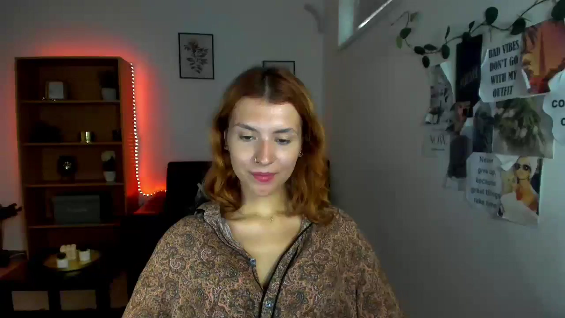 Gallery image thumbnail from SaraJaay18's myfreecams stream on, 09/30/2023, 14:55 image 13 of 20