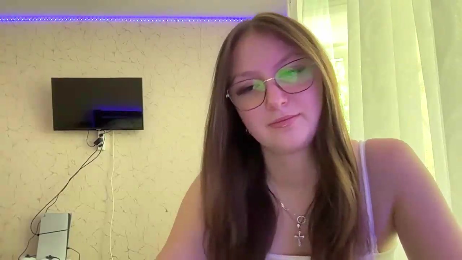 Gallery image thumbnail from SaraJay's myfreecams stream on, 06/11/2026, 10:46 image 12 of 20