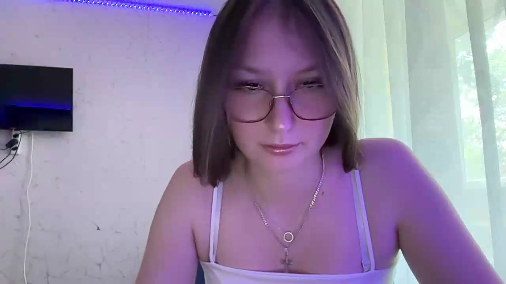 Gallery image thumbnail from SaraJay's myfreecams stream on, 06/11/2026, 10:46 image 17 of 20