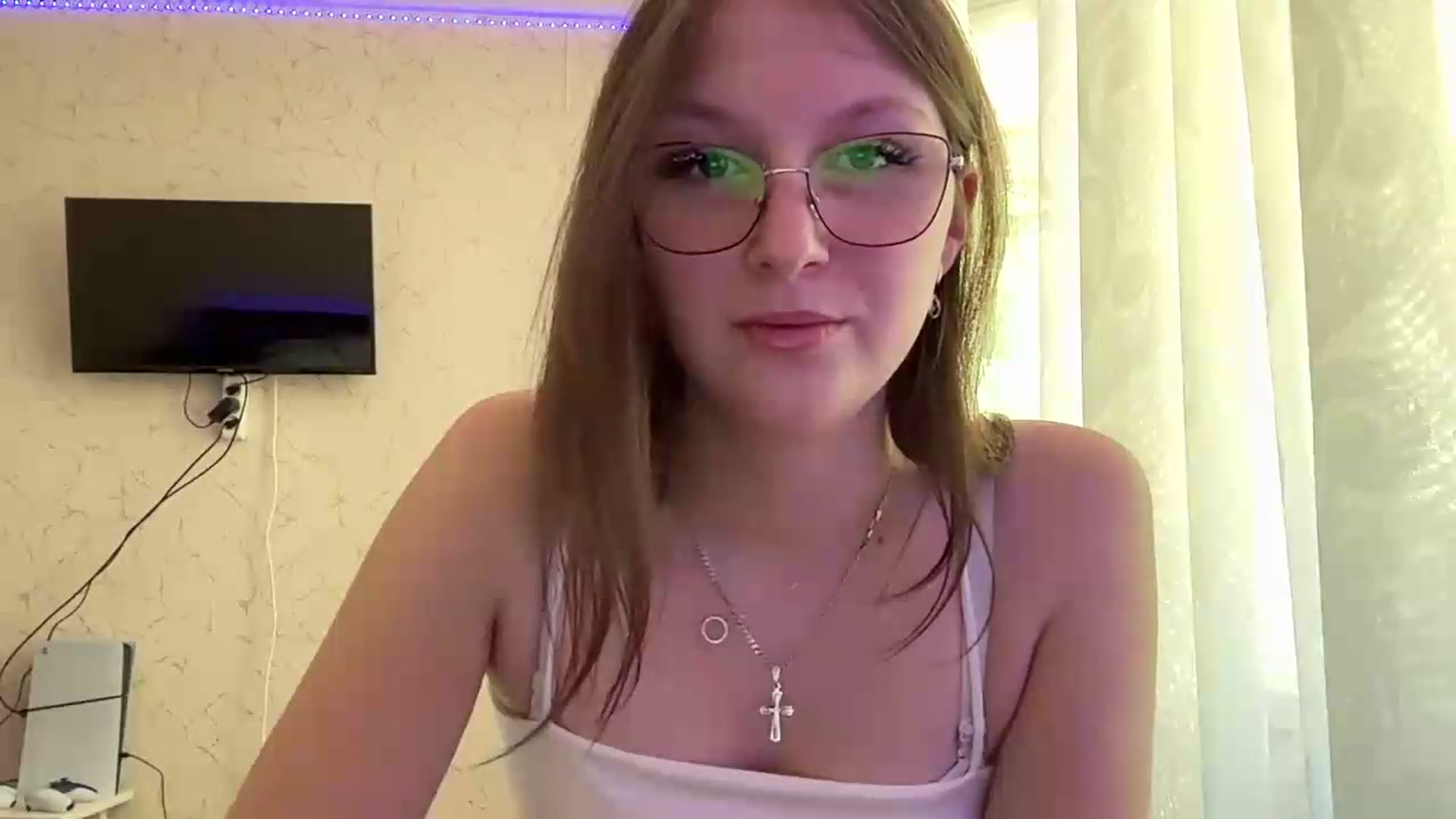 Gallery image thumbnail from SaraJay's myfreecams stream on, 06/11/2026, 11:46 image 11 of 20