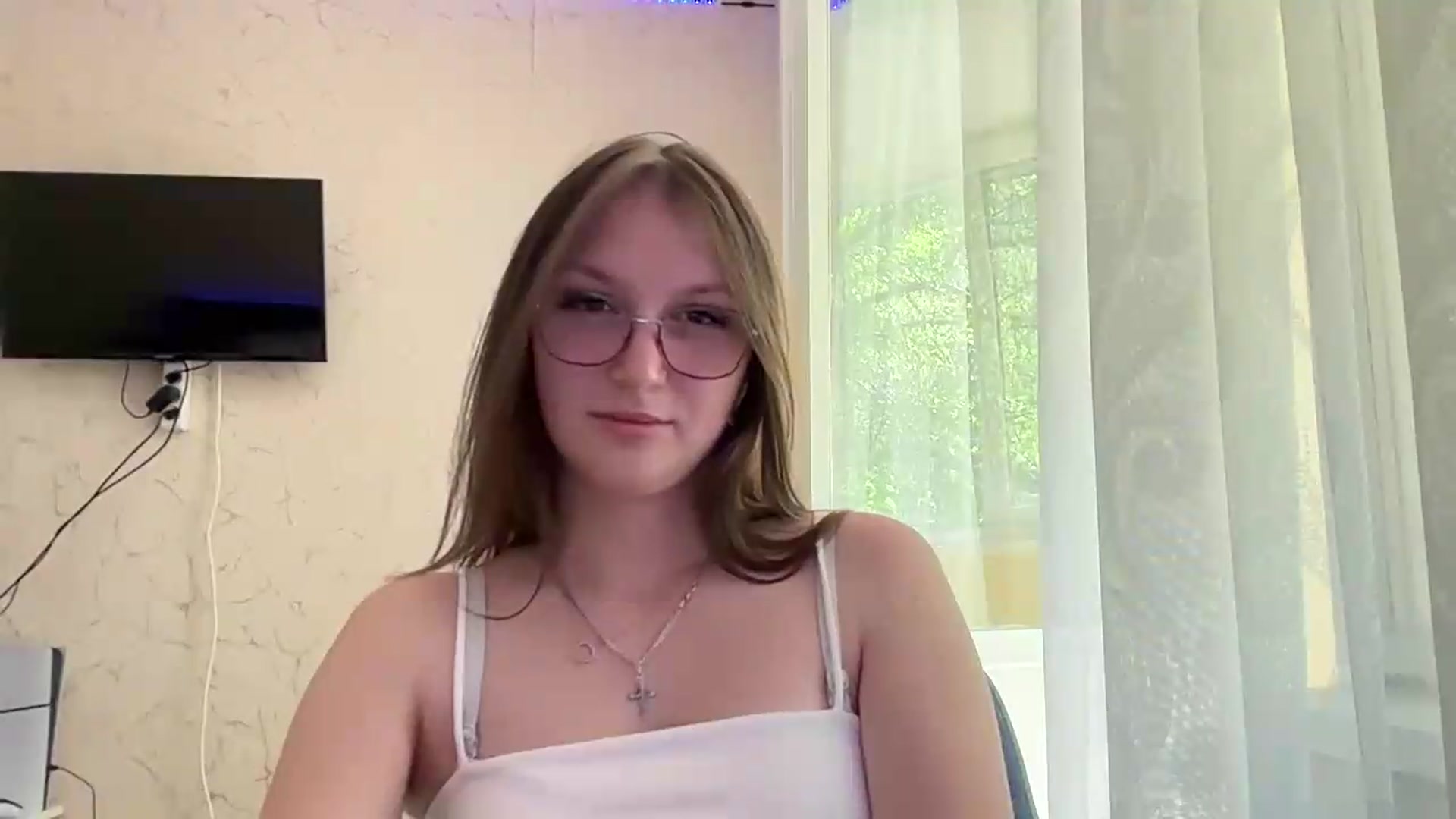 Gallery image thumbnail from SaraJay's myfreecams stream on, 06/11/2026, 12:21 image 14 of 20