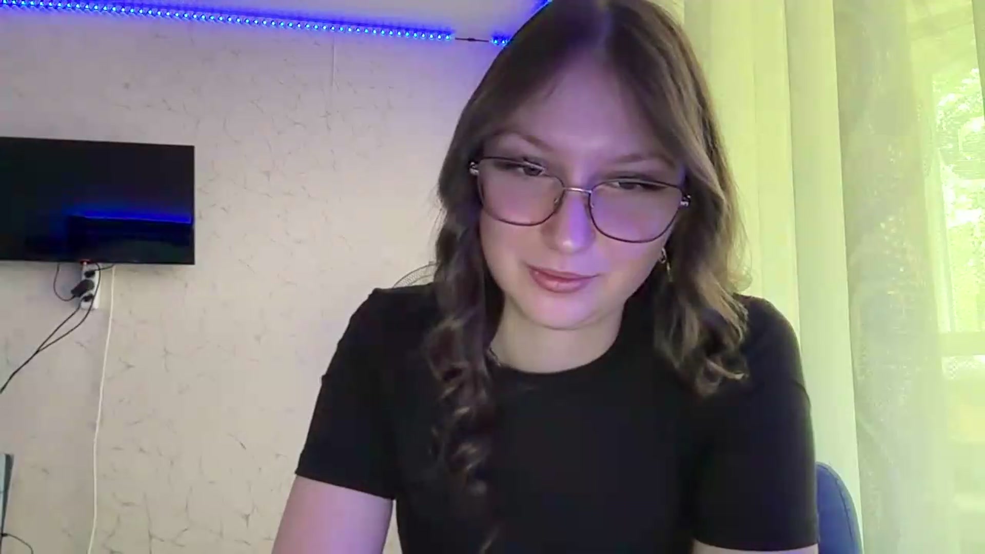 Gallery image thumbnail from SaraJay's myfreecams stream on, 06/15/2026, 08:16 image 12 of 20