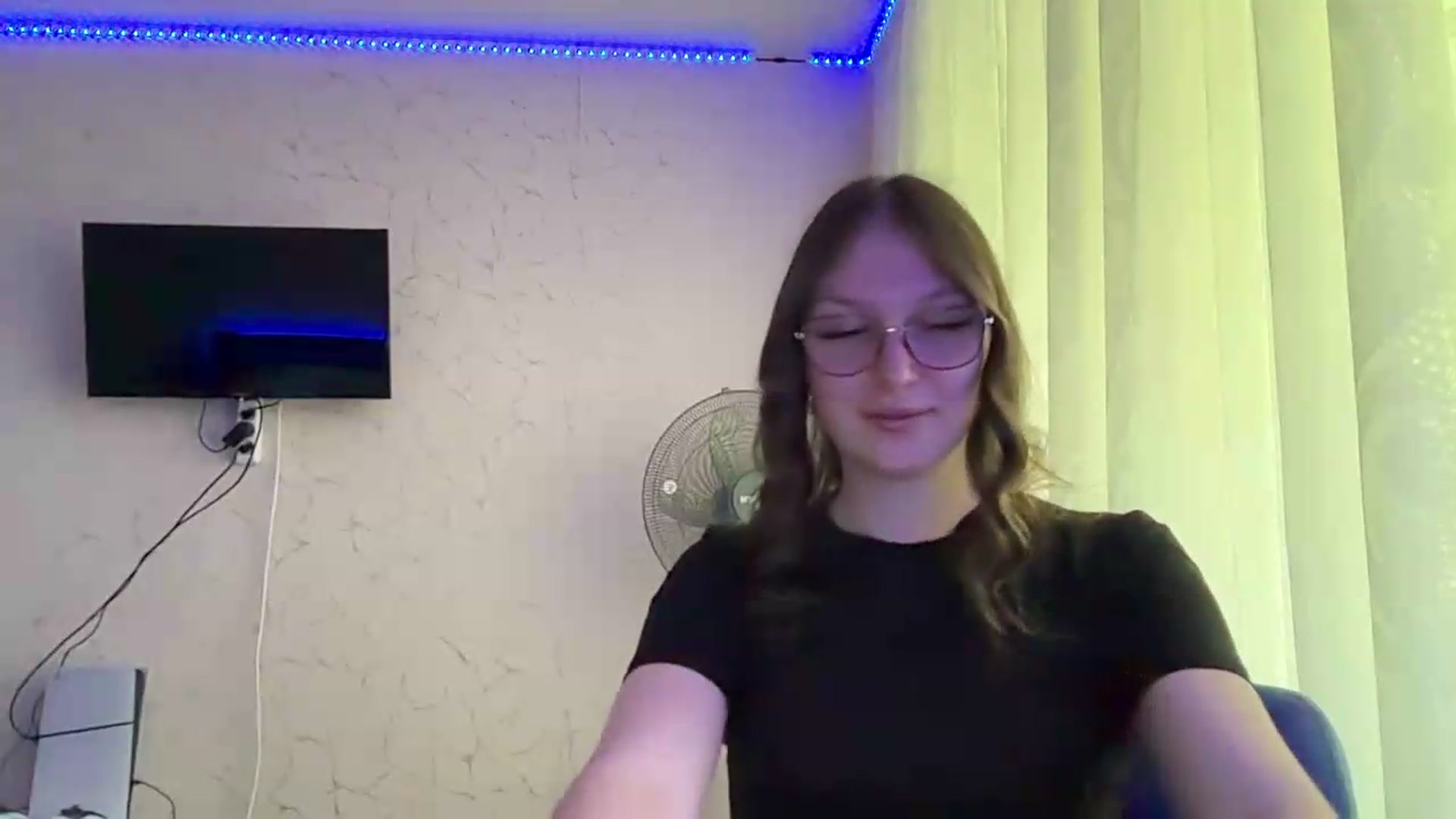 Gallery image thumbnail from SaraJay's myfreecams stream on, 06/15/2026, 08:16 image 13 of 20