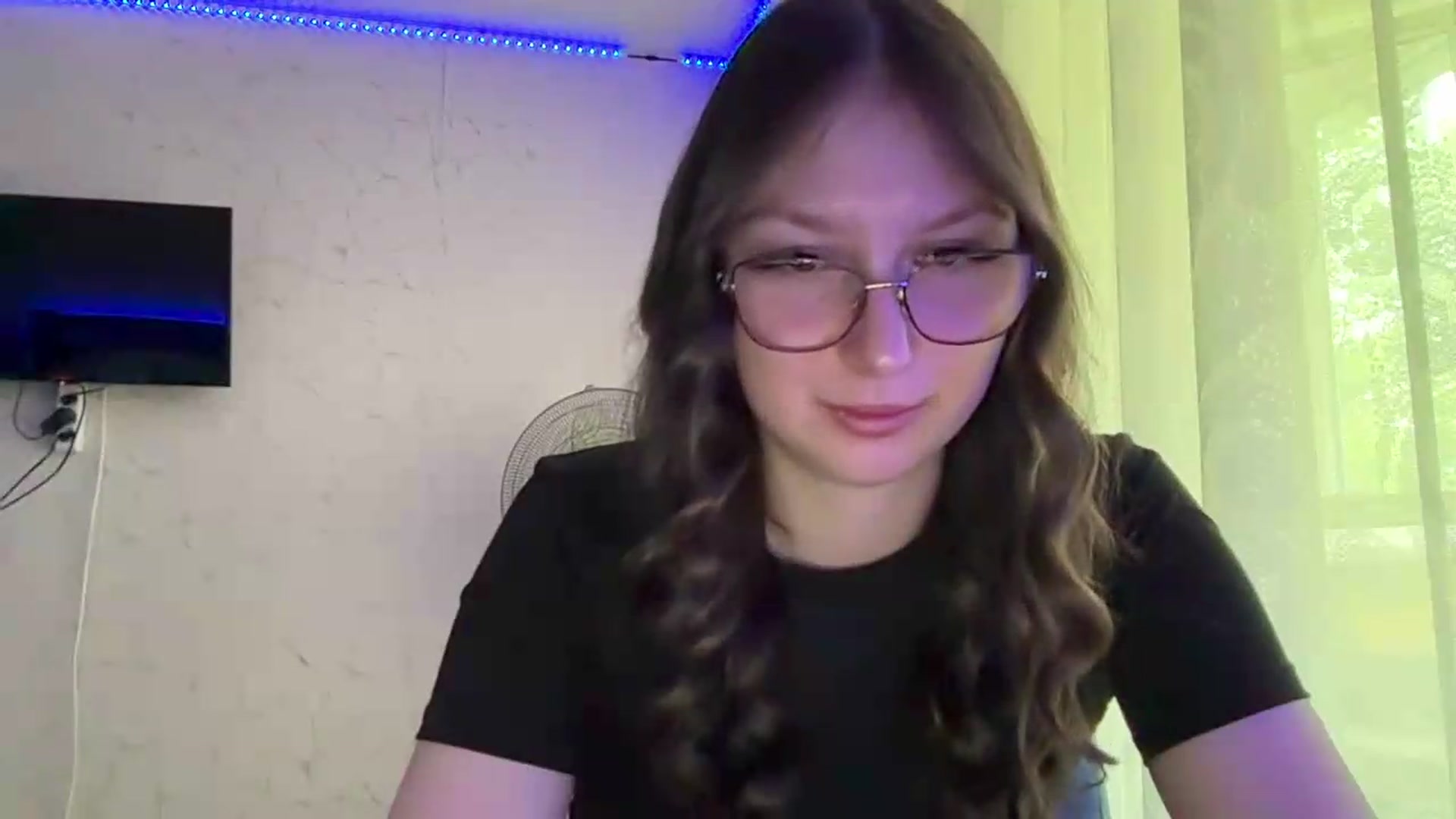 Gallery image thumbnail from SaraJay's myfreecams stream on, 06/15/2026, 08:16 image 10 of 20