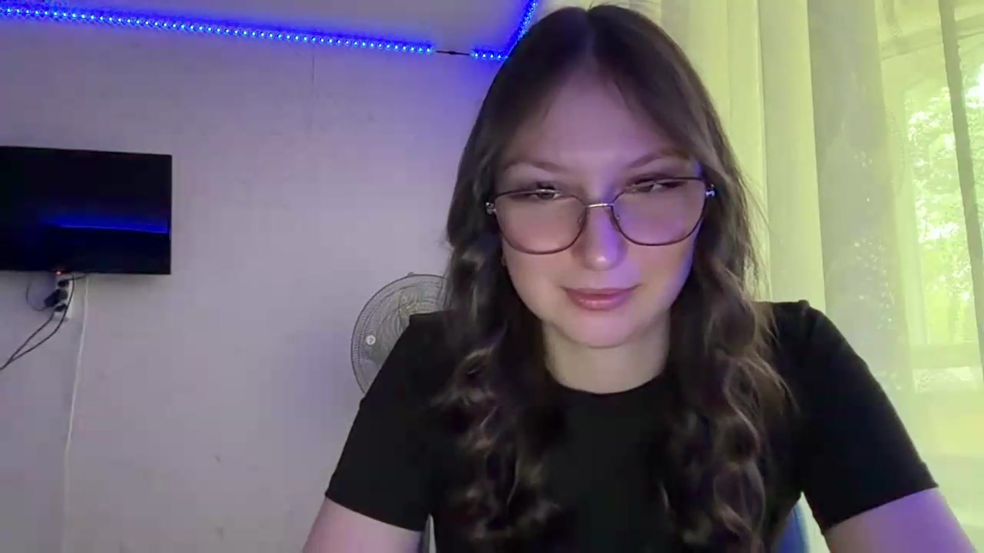 Gallery image thumbnail from SaraJay's myfreecams stream on, 06/15/2026, 08:16 image 2 of 20