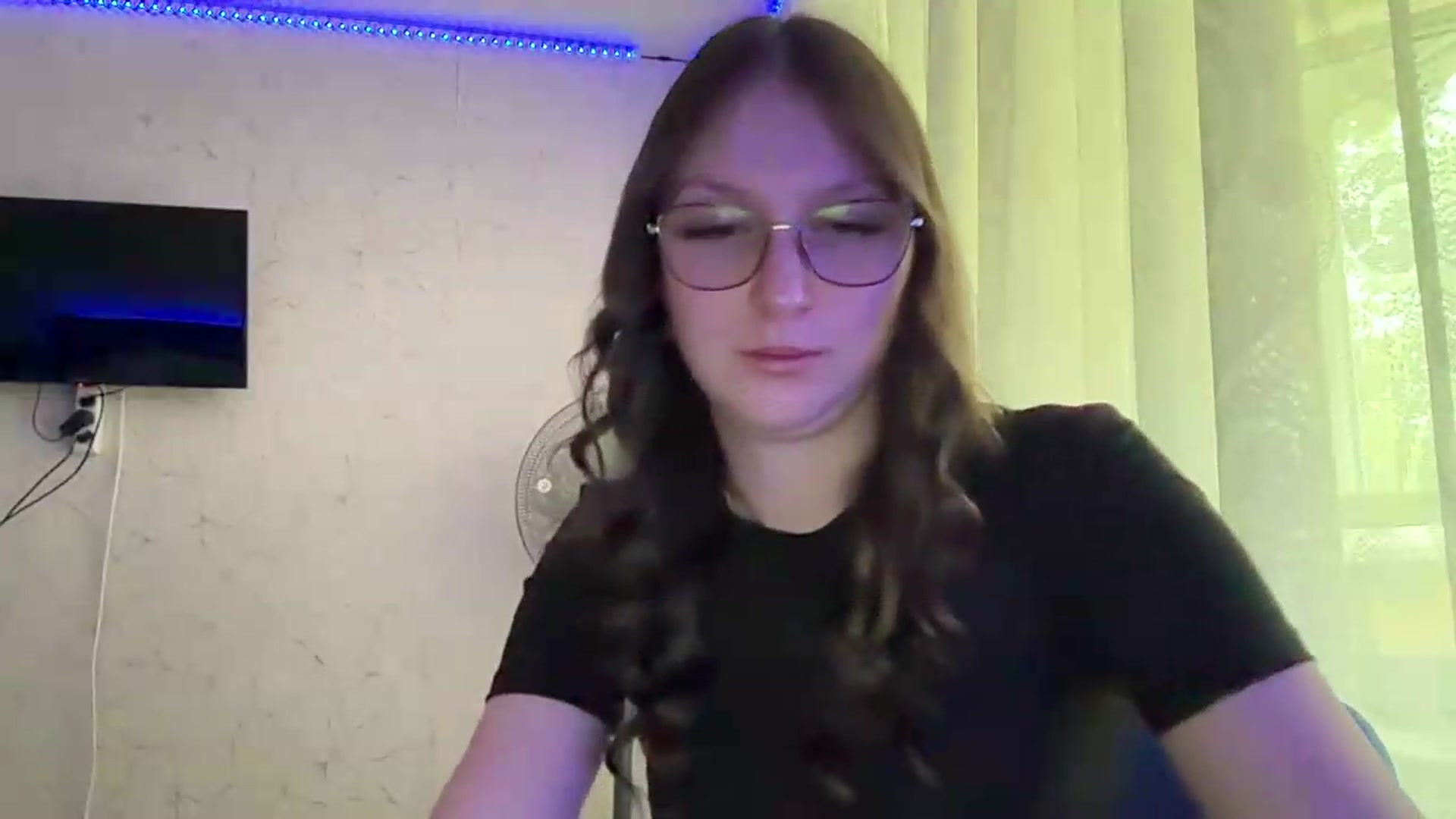Gallery image thumbnail from SaraJay's myfreecams stream on, 06/15/2026, 08:16 image 11 of 20