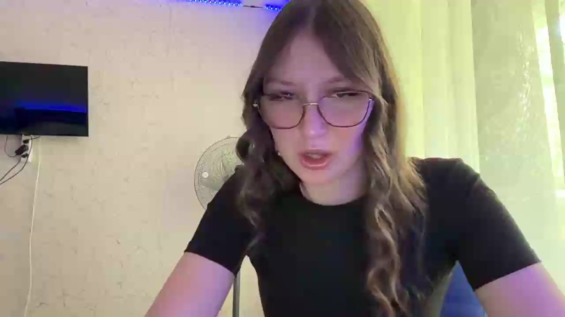 Gallery image thumbnail from SaraJay's myfreecams stream on, 06/15/2026, 08:58 image 1 of 20