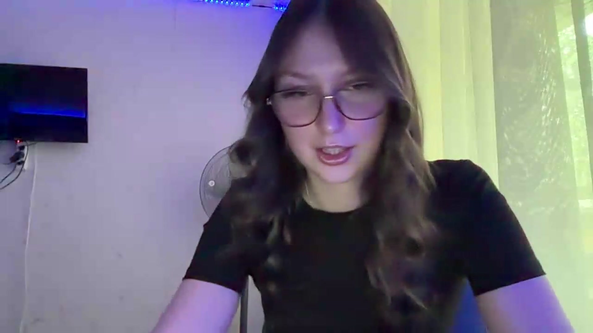 Gallery image thumbnail from SaraJay's myfreecams stream on, 06/15/2026, 08:58 image 17 of 20