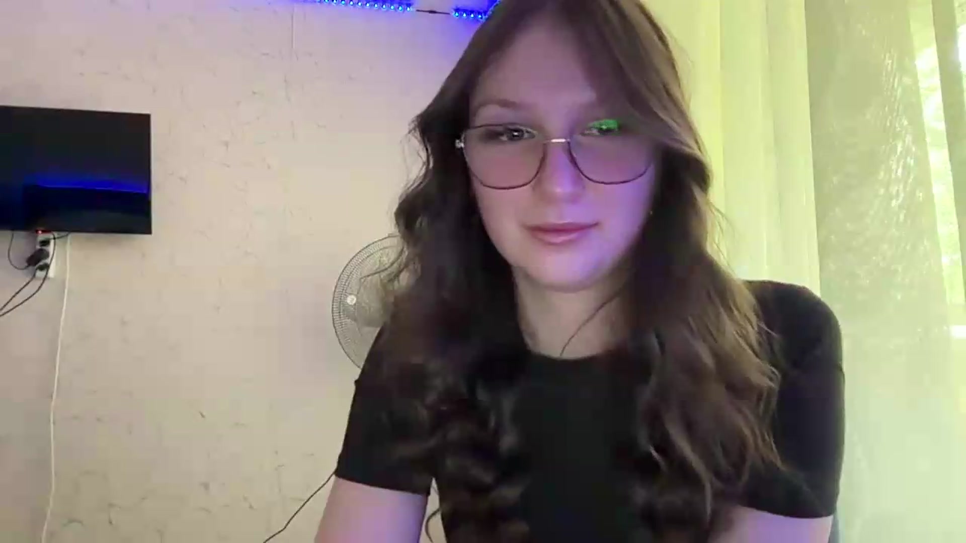 Gallery image thumbnail from SaraJay's myfreecams stream on, 06/15/2026, 08:58 image 5 of 20