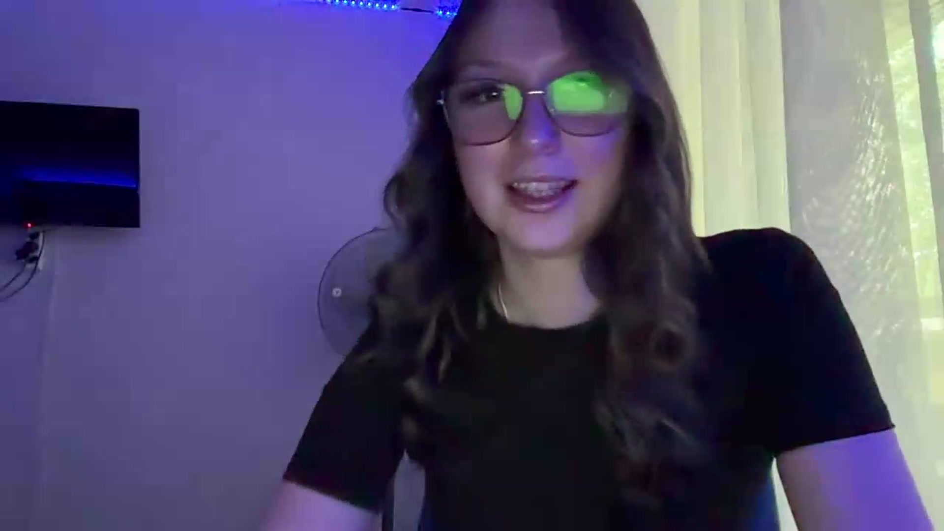 Gallery image thumbnail from SaraJay's myfreecams stream on, 06/15/2026, 08:58 image 20 of 20