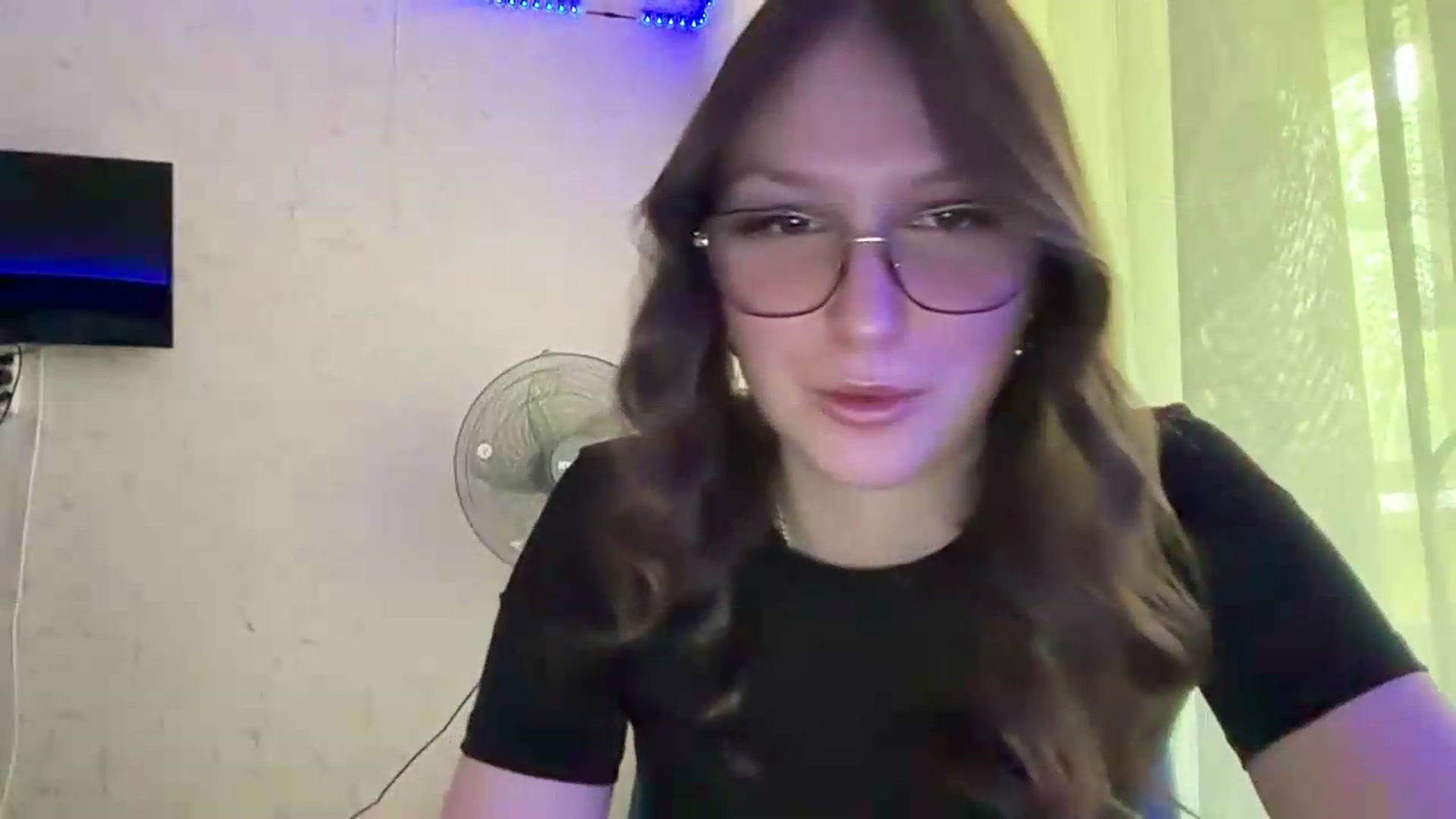 Gallery image thumbnail from SaraJay's myfreecams stream on, 06/15/2026, 08:58 image 12 of 20