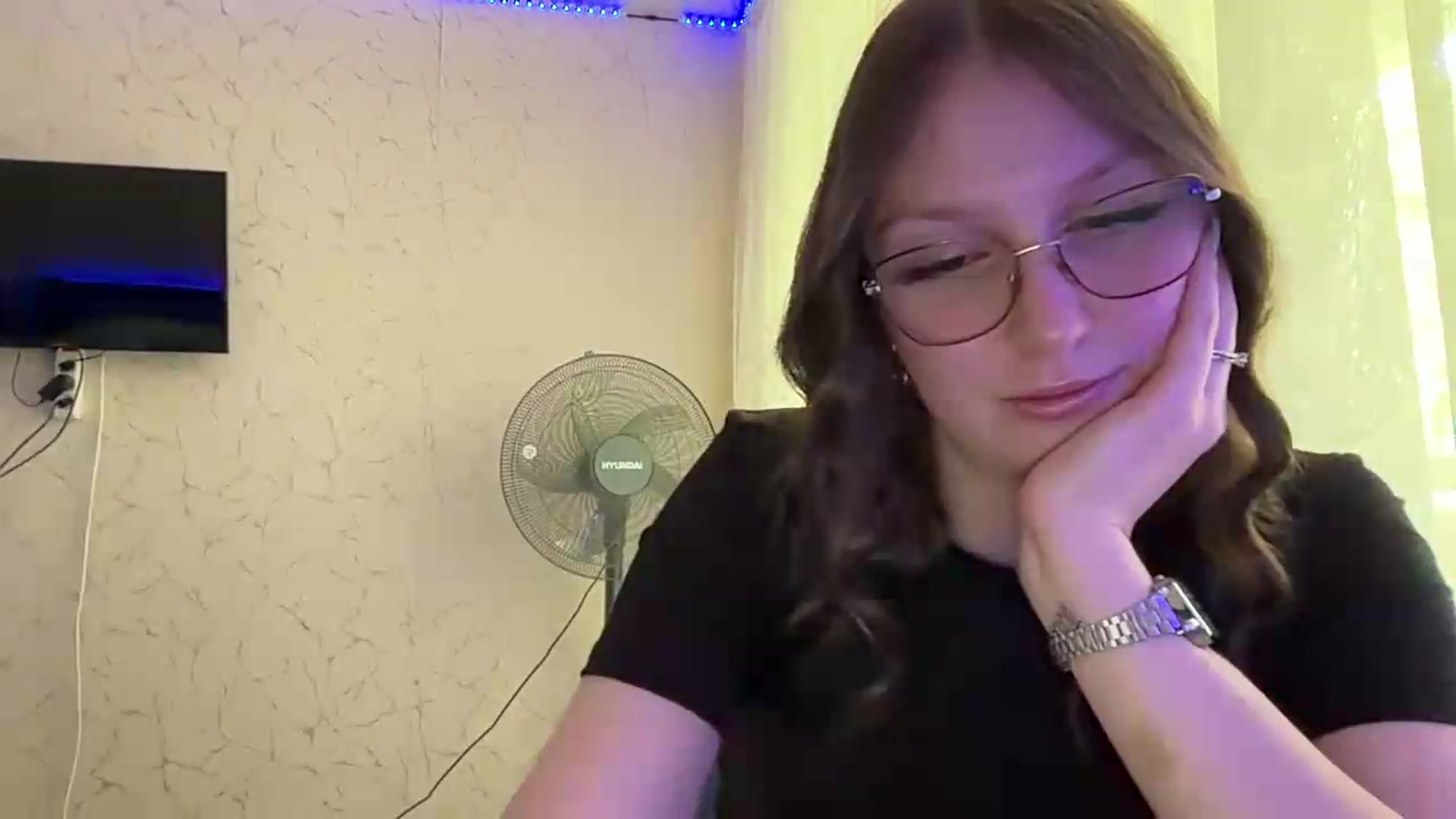 Gallery image thumbnail from SaraJay's myfreecams stream on, 06/15/2026, 08:58 image 3 of 20
