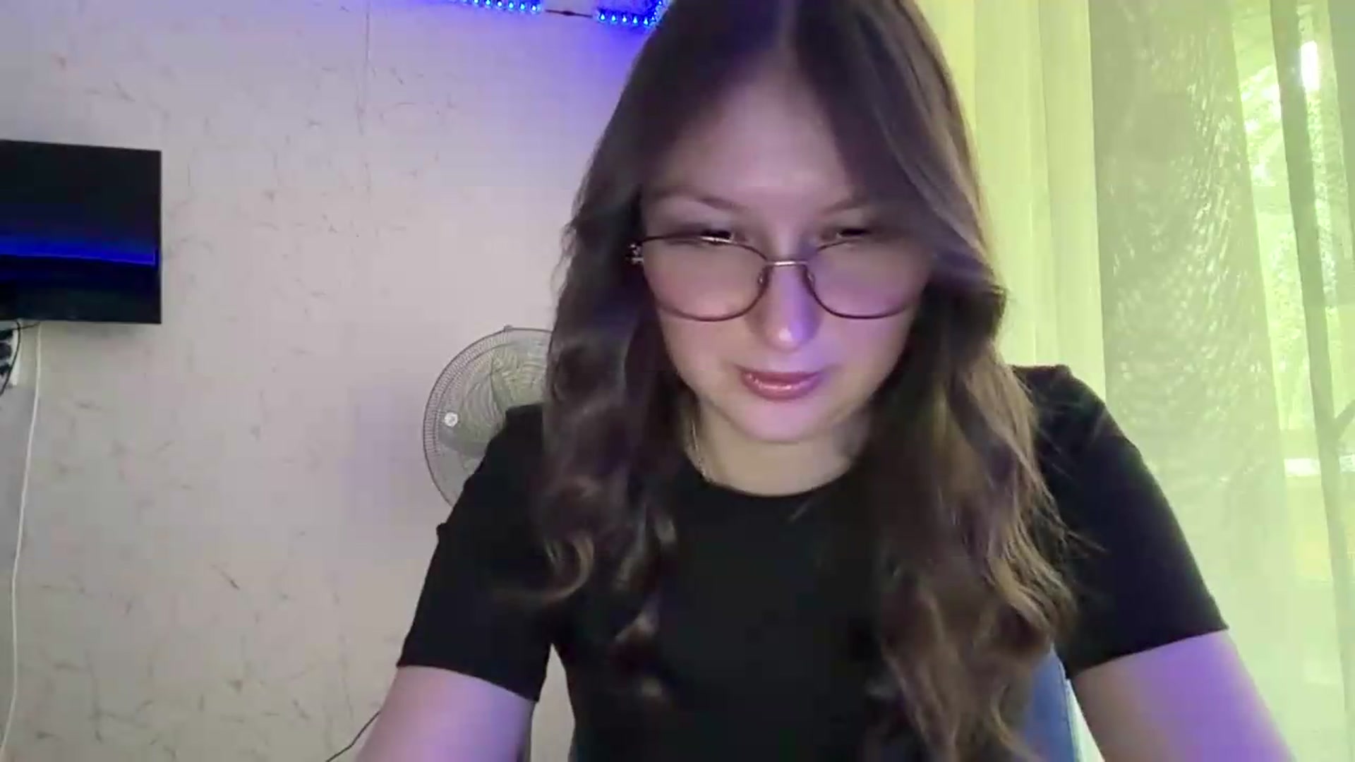 Gallery image thumbnail from SaraJay's myfreecams stream on, 06/15/2026, 08:58 image 14 of 20