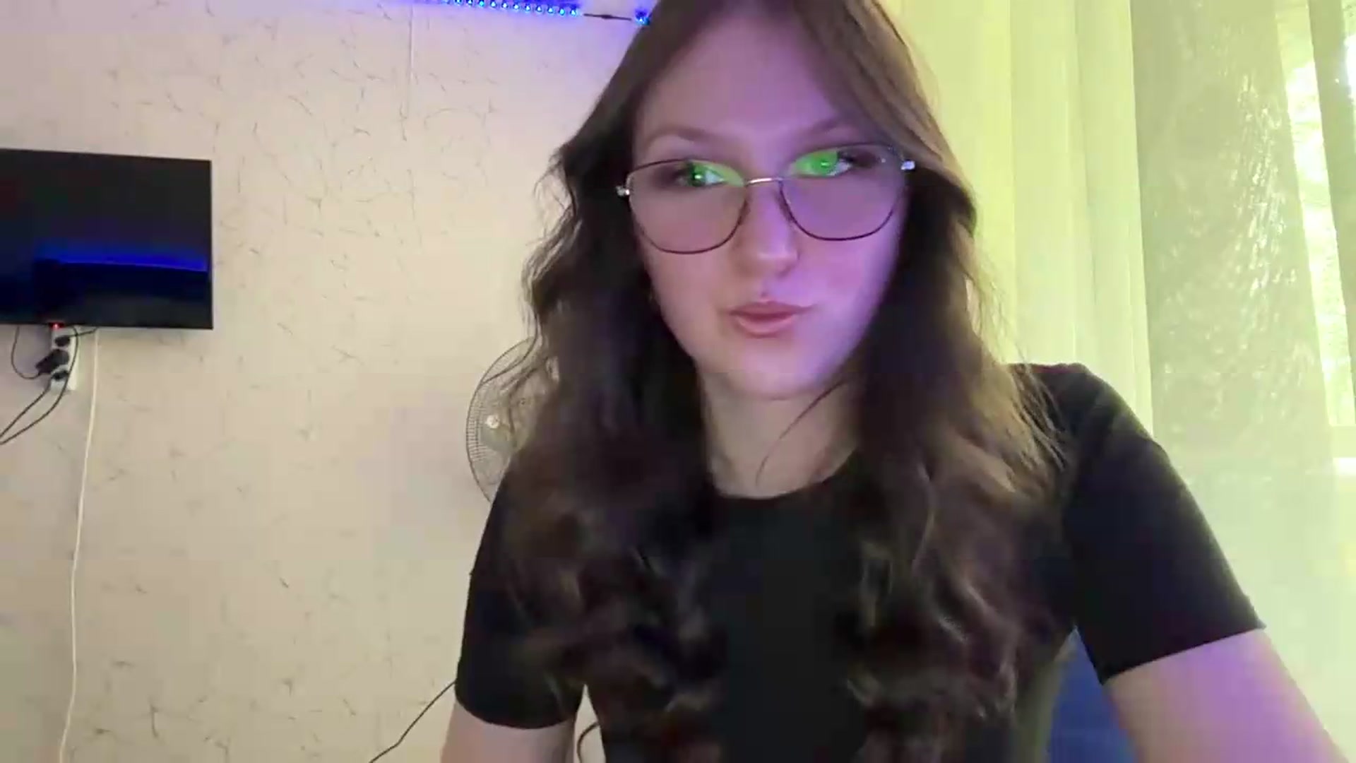 Gallery image thumbnail from SaraJay's myfreecams stream on, 06/15/2026, 08:58 image 4 of 20