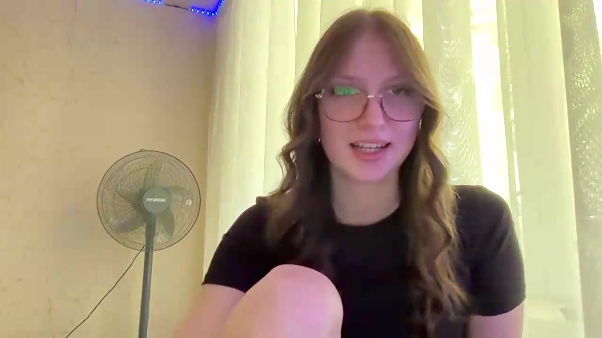 Gallery image thumbnail from SaraJay's myfreecams stream on, 06/15/2026, 11:00 image 10 of 20