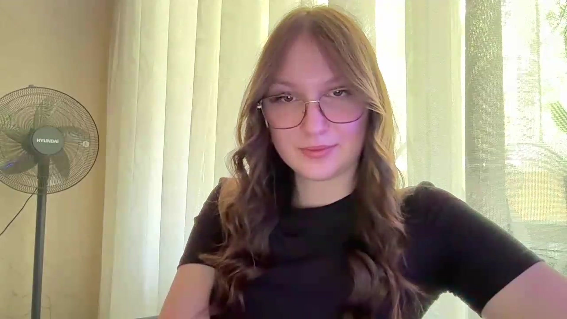 Gallery image thumbnail from SaraJay's myfreecams stream on, 06/15/2026, 11:00 image 18 of 20
