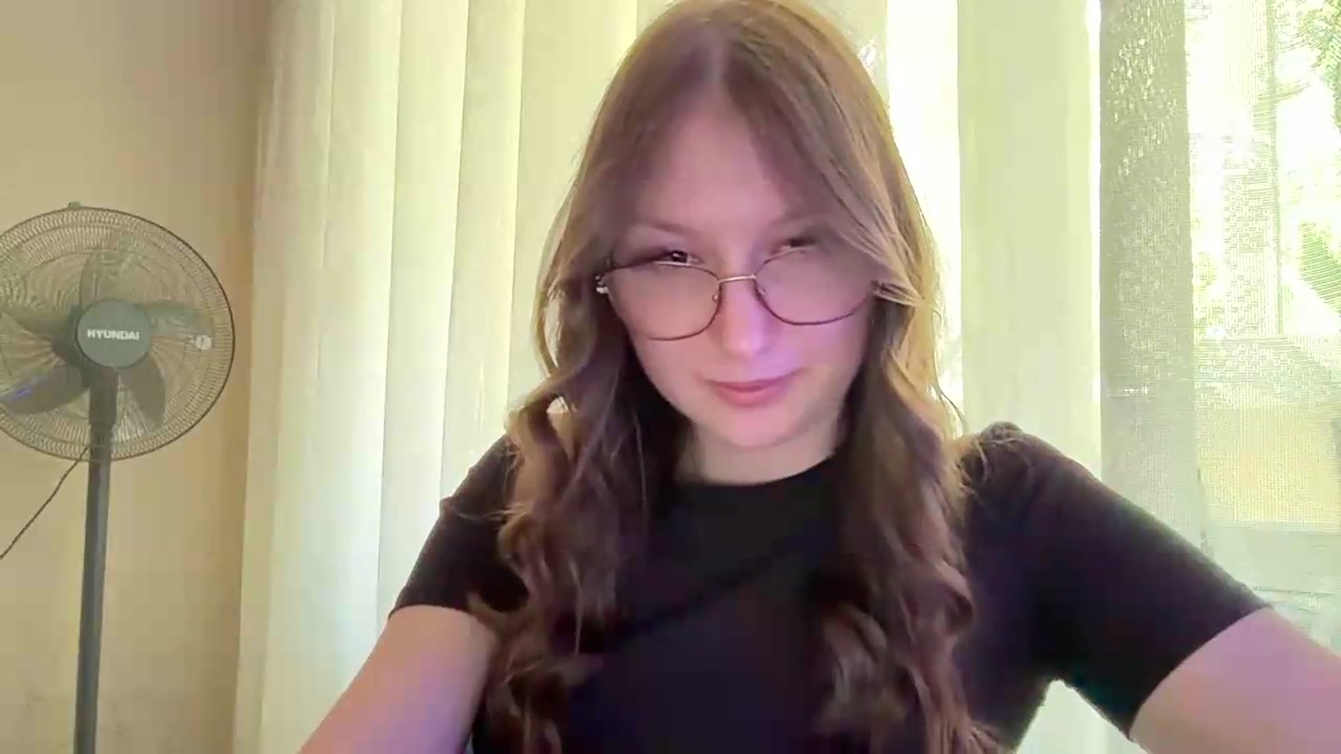Gallery image thumbnail from SaraJay's myfreecams stream on, 06/15/2026, 11:00 image 16 of 20
