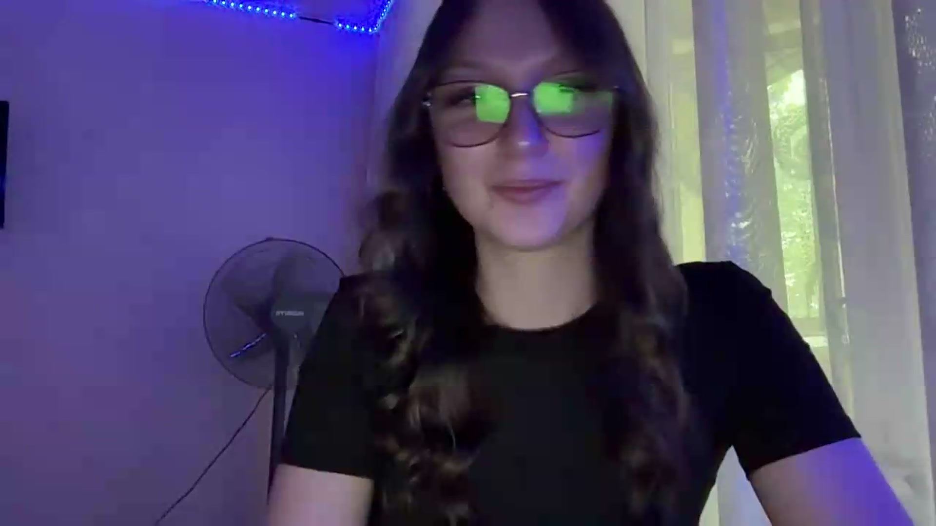 Gallery image thumbnail from SaraJay's myfreecams stream on, 06/15/2026, 11:00 image 2 of 20