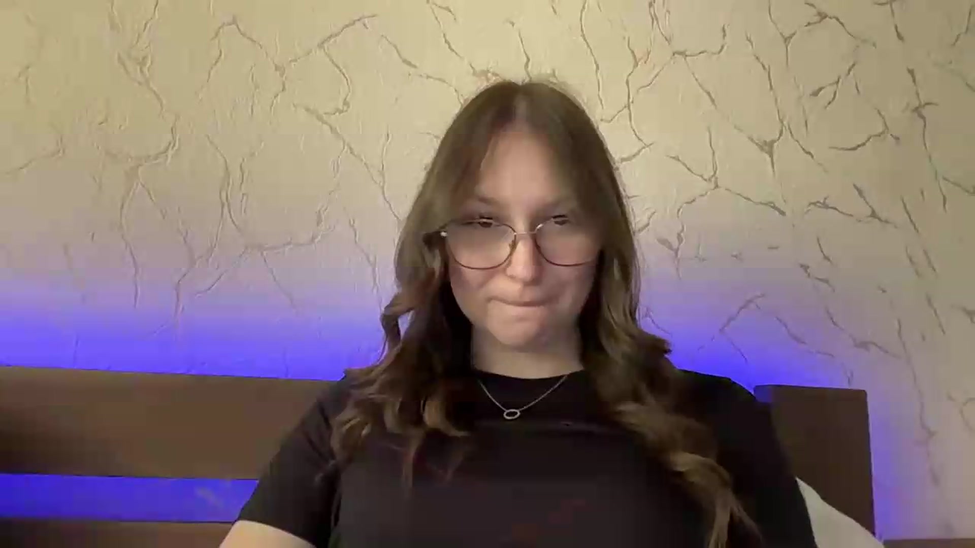 Gallery image thumbnail from SaraJay's myfreecams stream on, 06/15/2026, 12:31 image 12 of 20