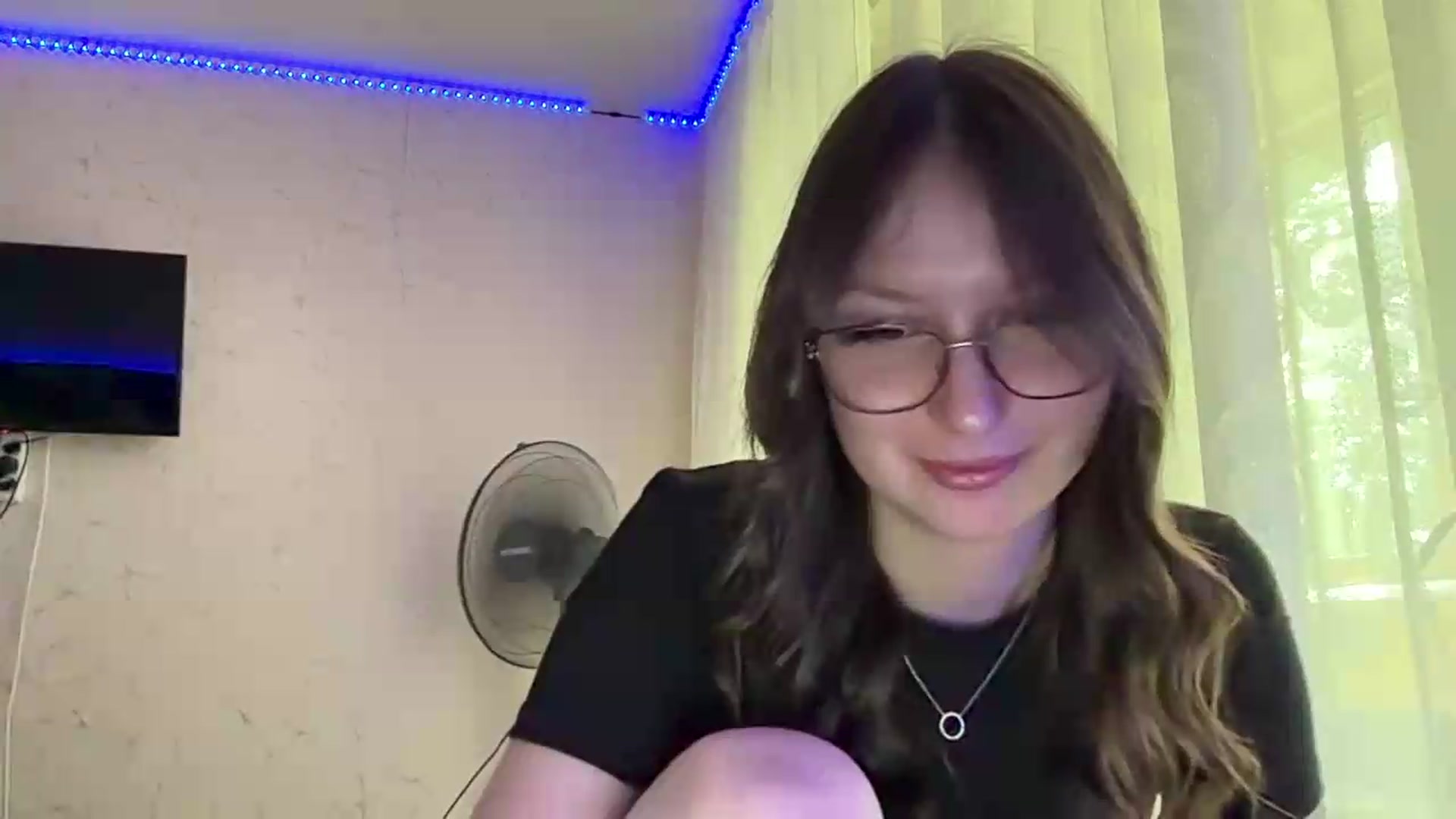 Gallery image thumbnail from SaraJay's myfreecams stream on, 06/15/2026, 13:37 image 7 of 20