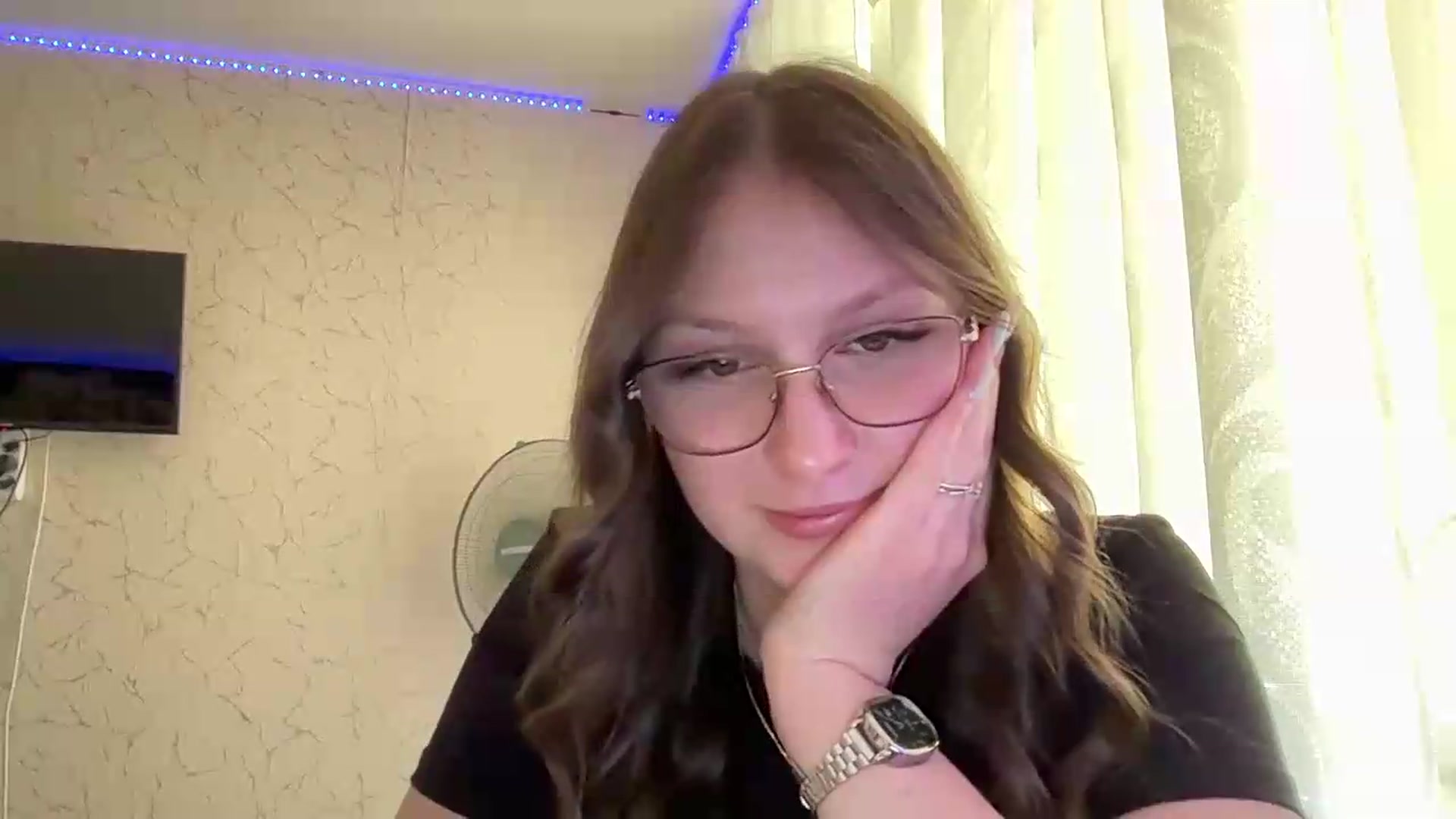 Gallery image thumbnail from SaraJay's myfreecams stream on, 06/15/2026, 13:37 image 8 of 20
