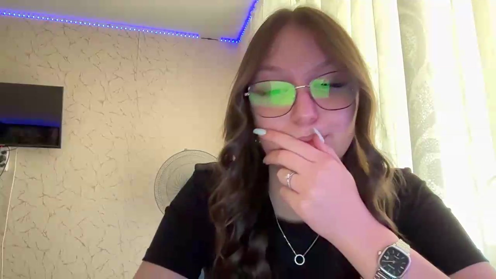 Gallery image thumbnail from SaraJay's myfreecams stream on, 06/15/2026, 13:37 image 9 of 20