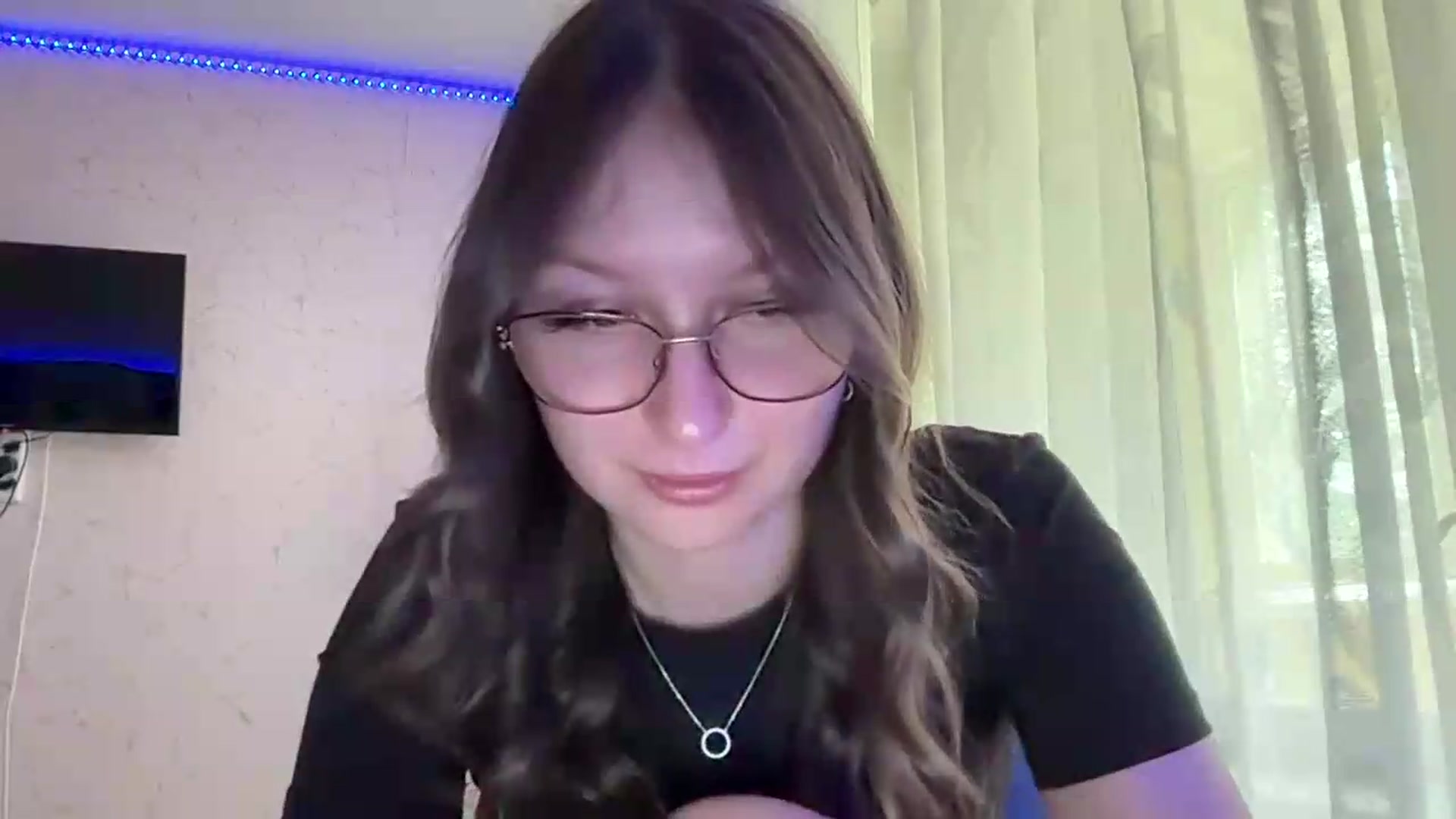 Gallery image thumbnail from SaraJay's myfreecams stream on, 06/15/2026, 13:37 image 3 of 20