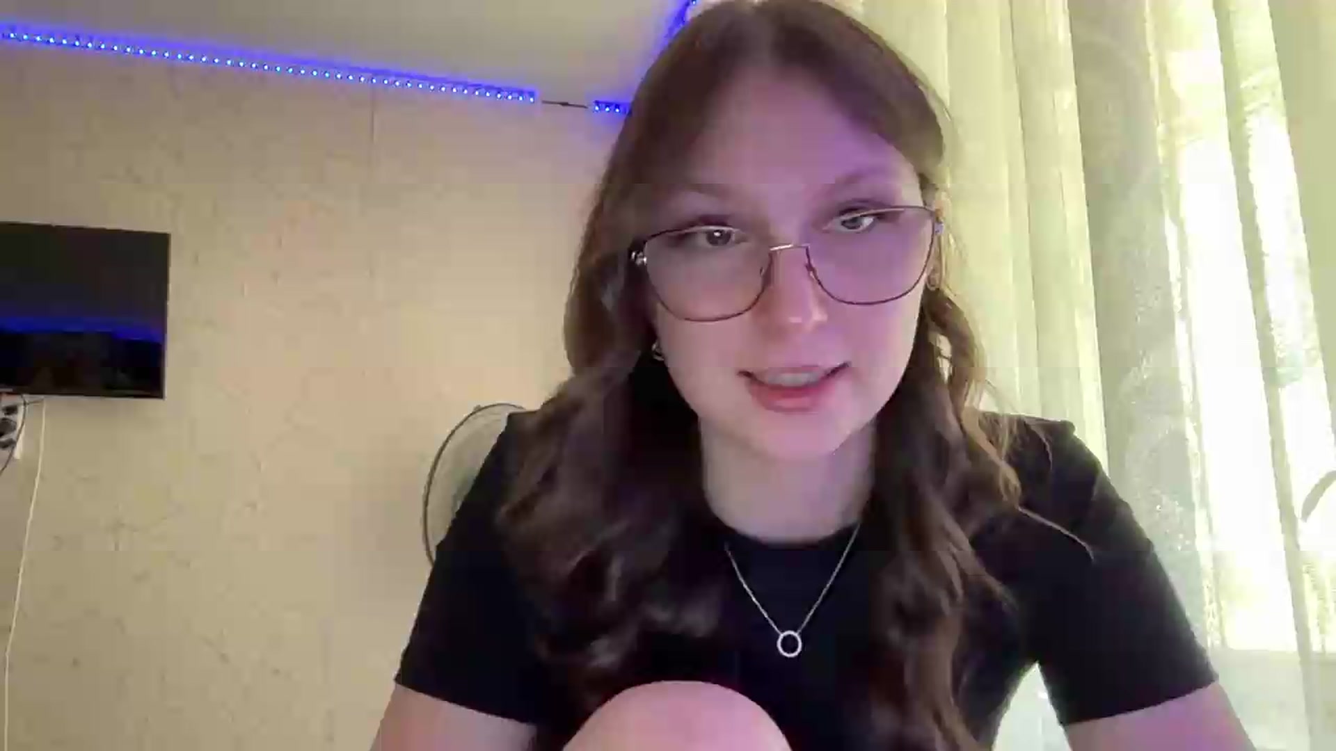 Gallery image thumbnail from SaraJay's myfreecams stream on, 06/15/2026, 13:37 image 1 of 20