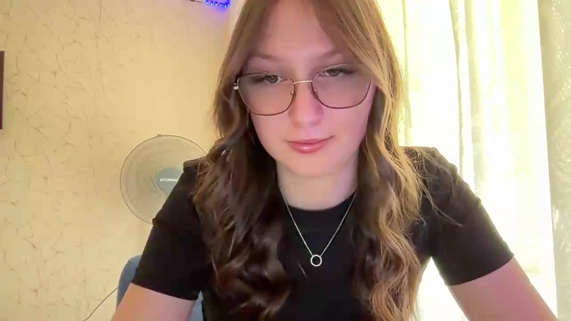 Gallery image thumbnail from SaraJay's myfreecams stream on, 06/15/2026, 13:37 image 14 of 20