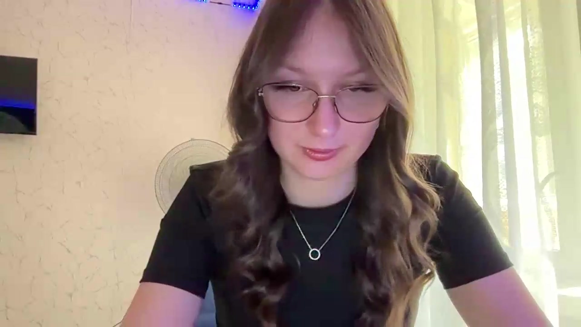 Gallery image thumbnail from SaraJay's myfreecams stream on, 06/15/2026, 13:37 image 19 of 20