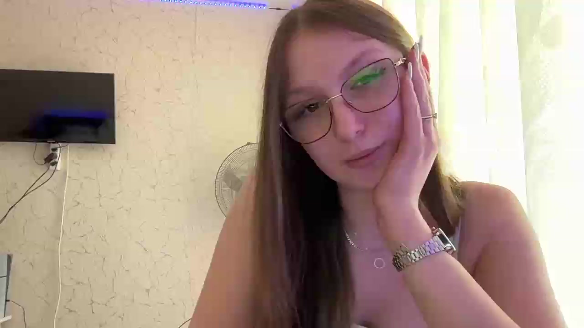 Gallery image thumbnail from SaraJay's myfreecams stream on, 06/19/2026, 14:46 image 13 of 20