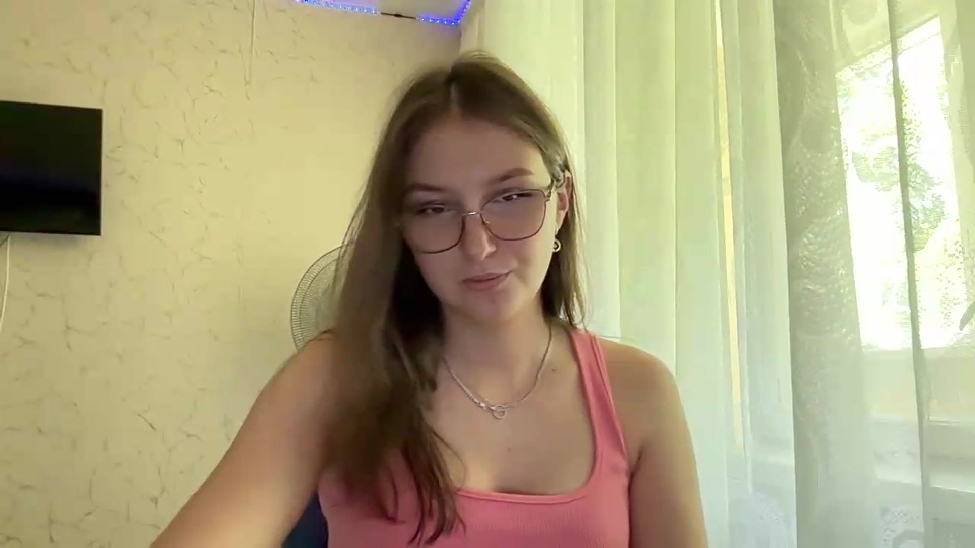 Gallery image thumbnail from SaraJay's myfreecams stream on, 07/03/2026, 10:08 image 16 of 20
